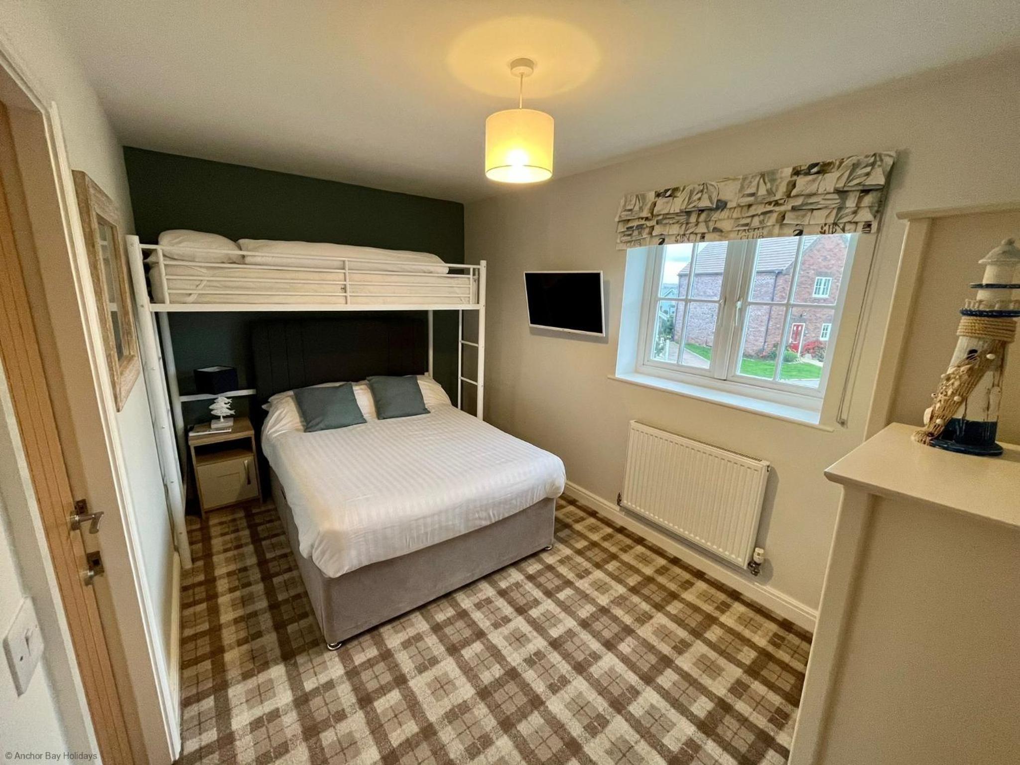 Ocean Cove - Part of the The Bay Filey Holiday Village with pool, gym and direct beach access, pub, restaurant, tennis and meadows walks