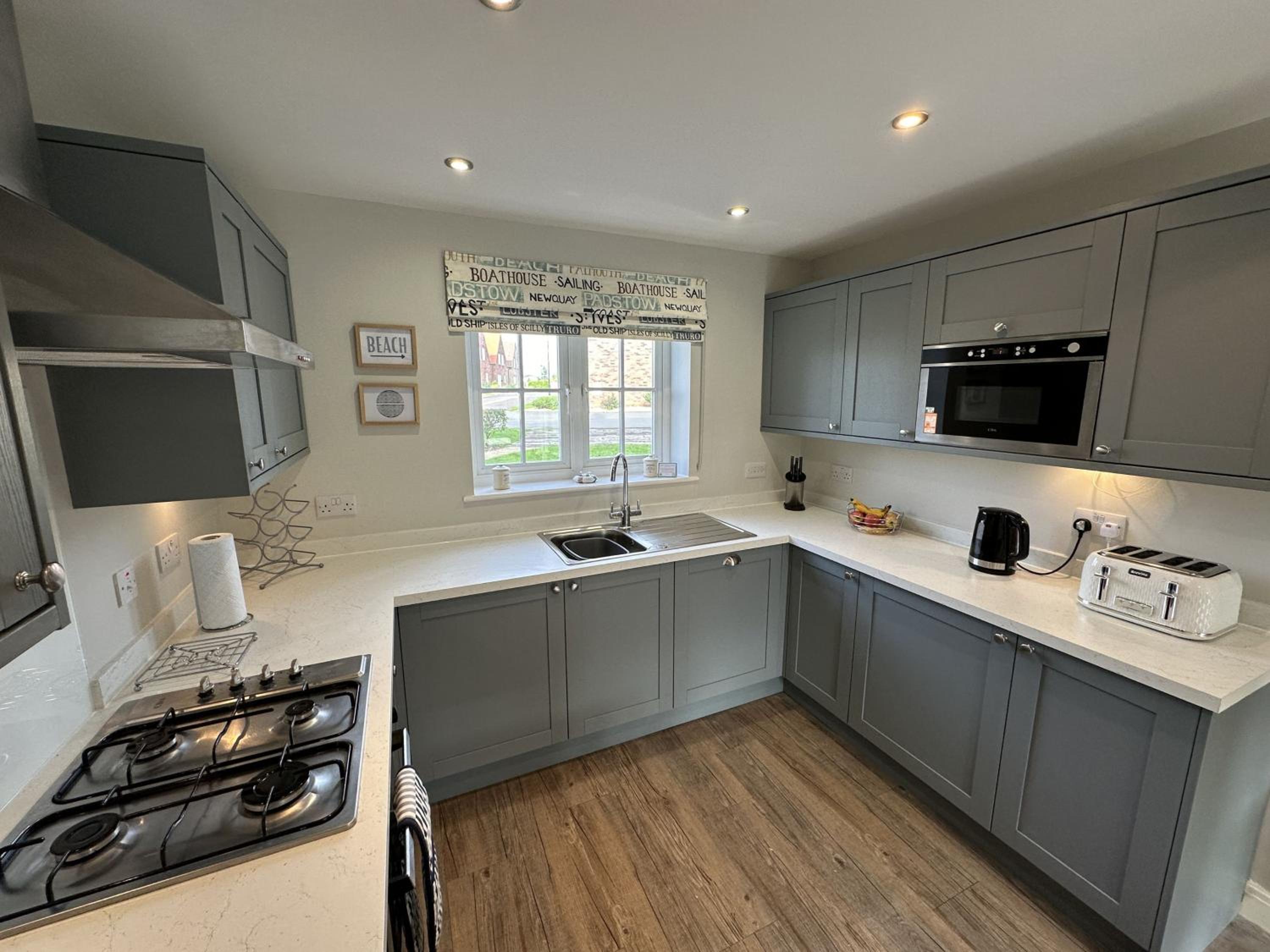 Ocean Cove - Part of the The Bay Filey Holiday Village with pool, gym and direct beach access, pub, restaurant, tennis and meadows walks