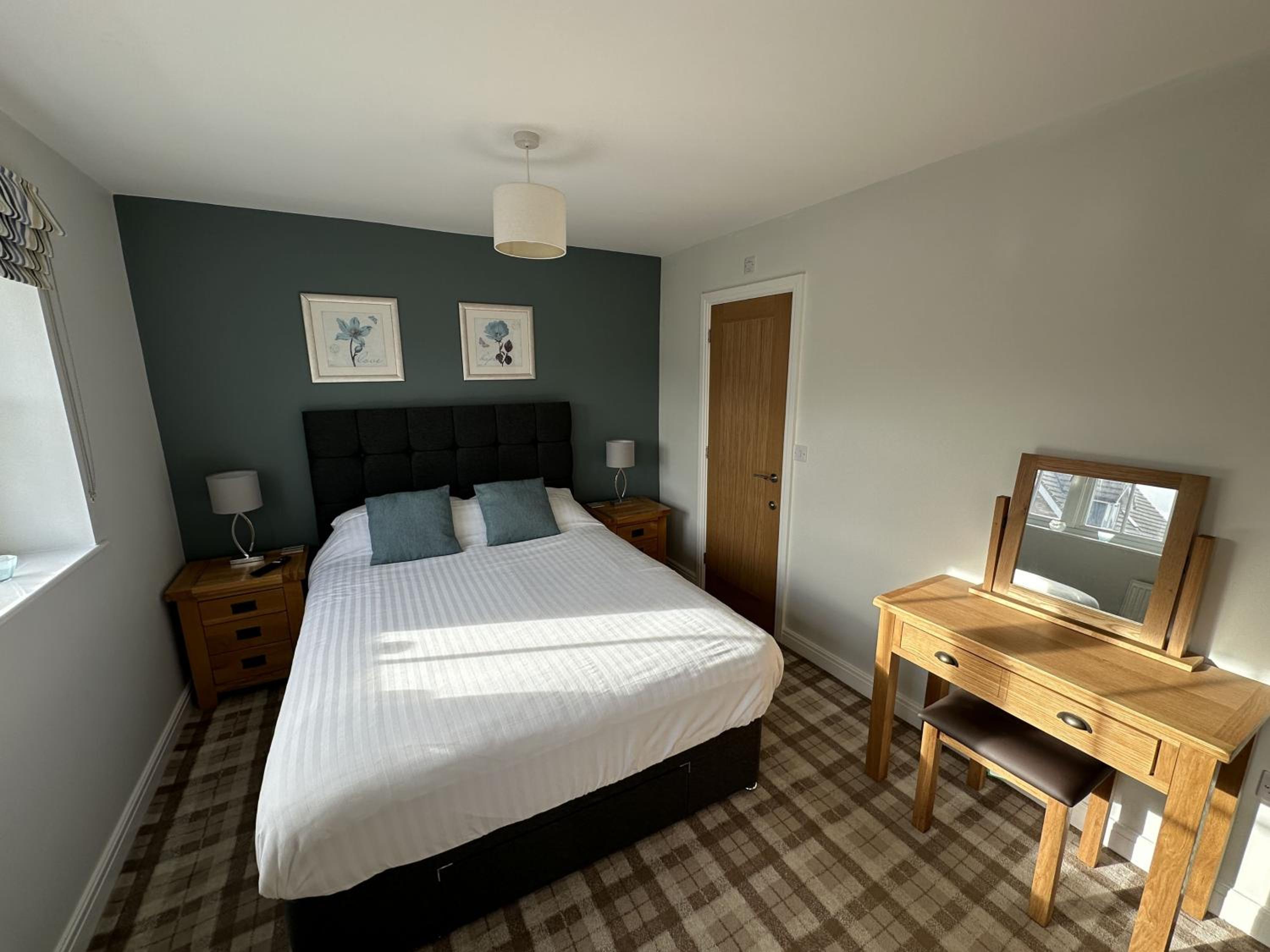 Ocean Cove - Part of the The Bay Filey Holiday Village with pool, gym and direct beach access, pub, restaurant, tennis and meadows walks
