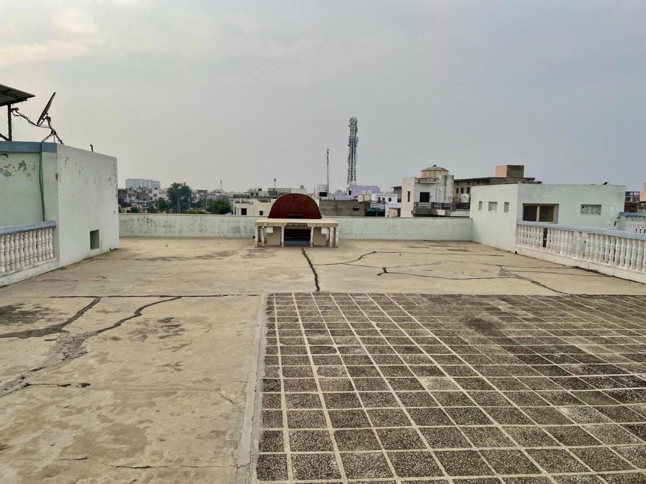 GARG COMPLEX GUESTHOUSE view 3