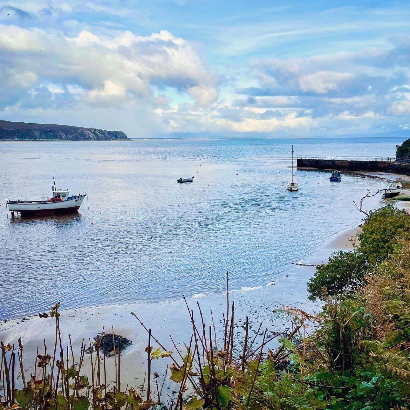 Heddfan - Peaceful & Cozy En-suite Room 5 mins from Stunning Llanbedrog Beach view 4