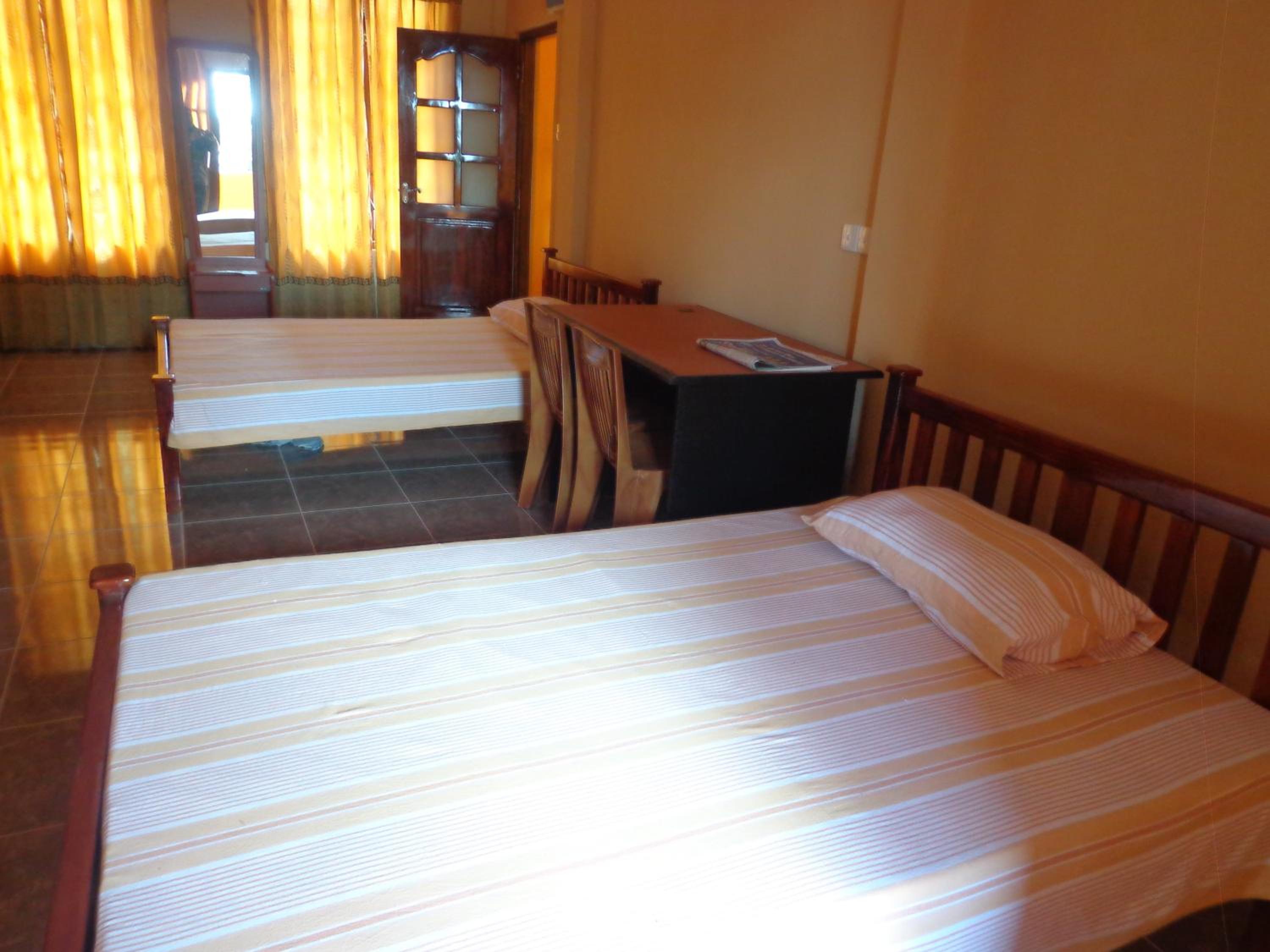 Anura Guest Inn