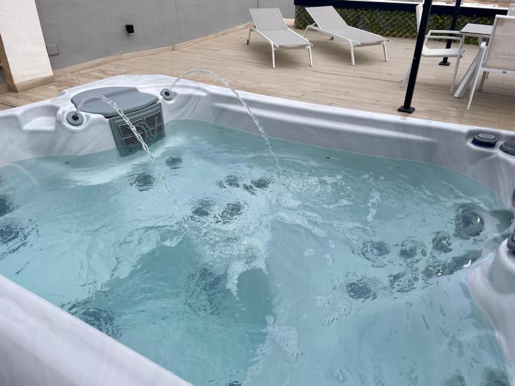 Santa Rosalia Lake & Life Resort Jacuzzi penthouse Golf