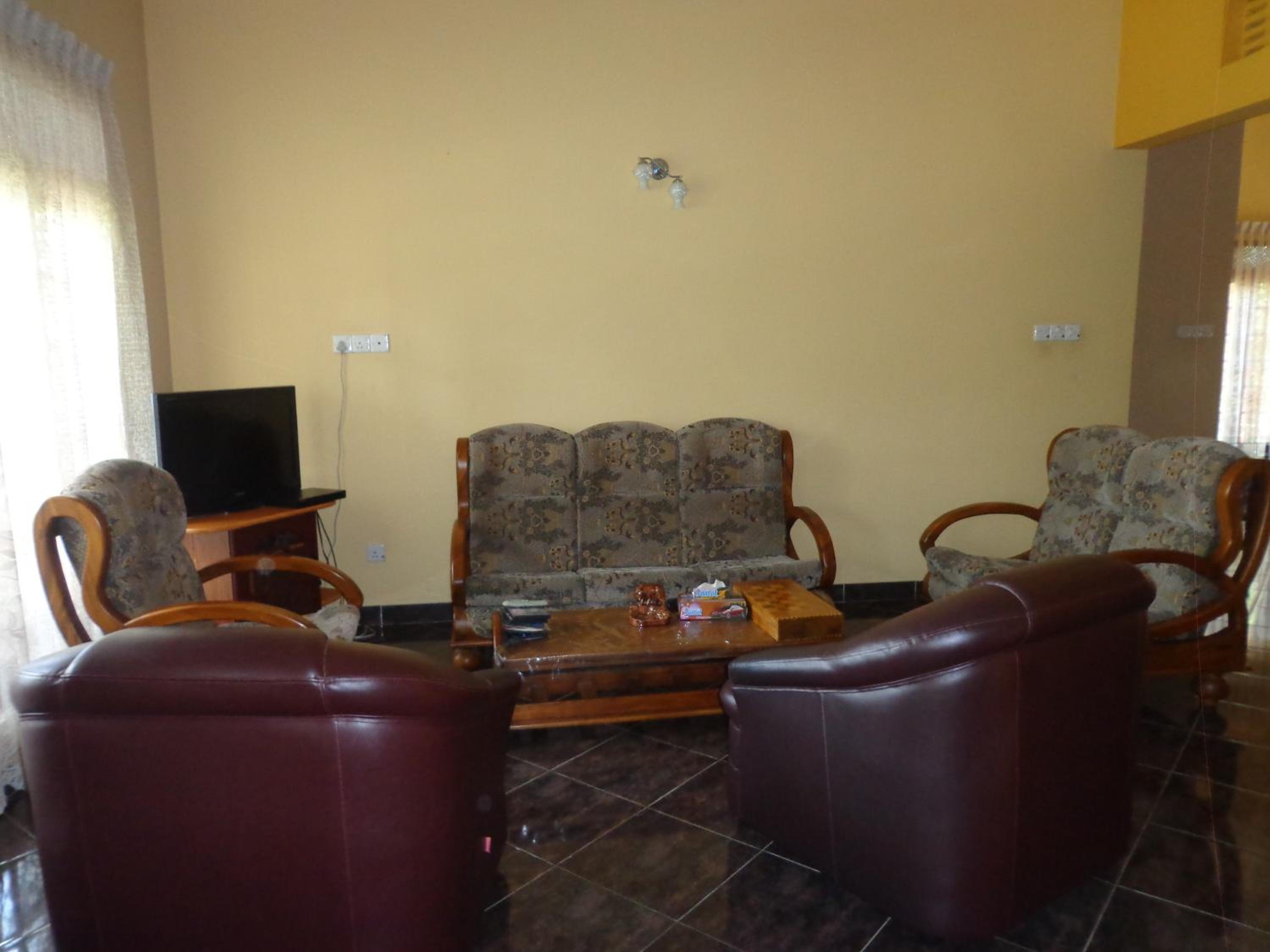 Anura Guest Inn