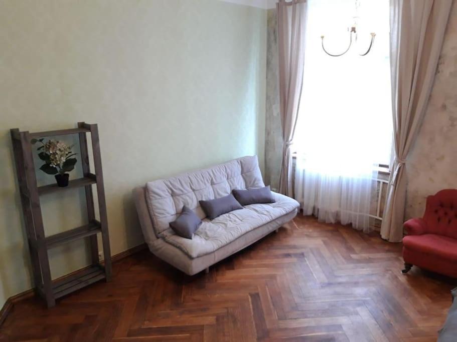 Horse House Apartment