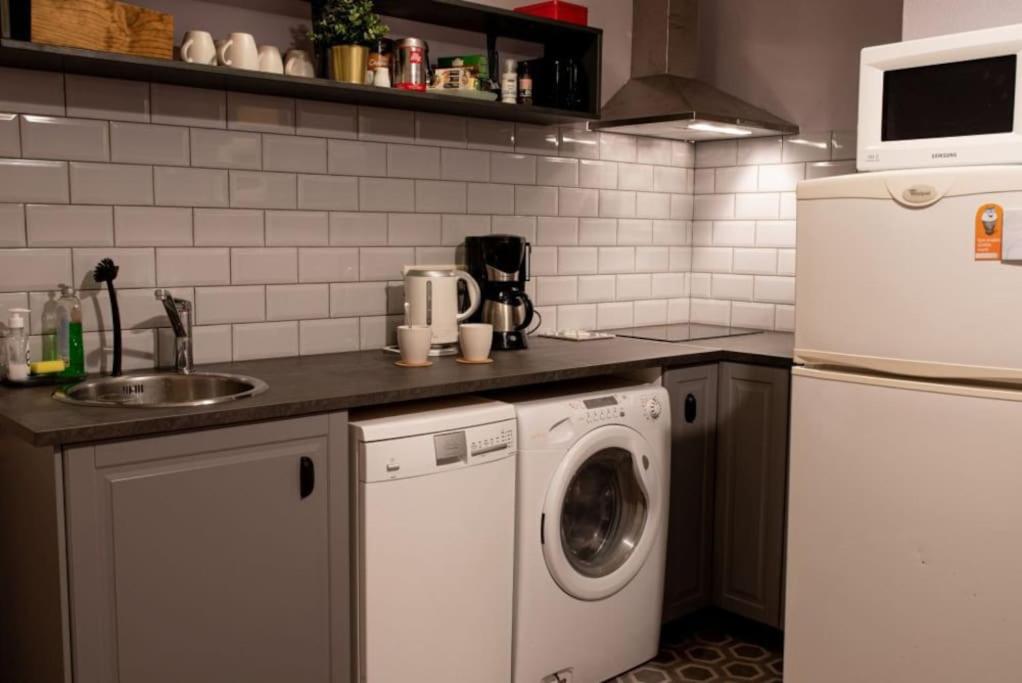 Horse House Apartment