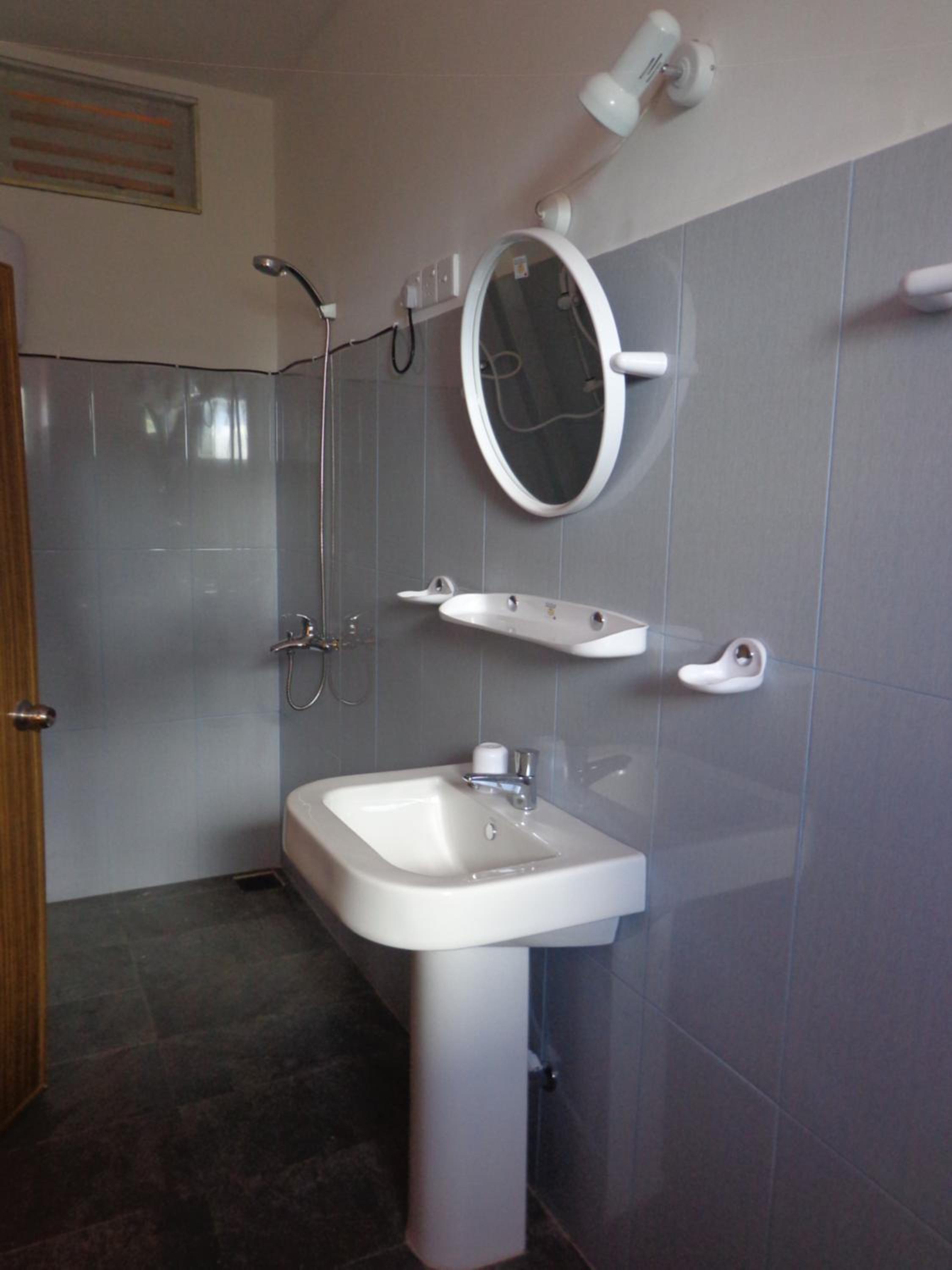 Anura Guest Inn