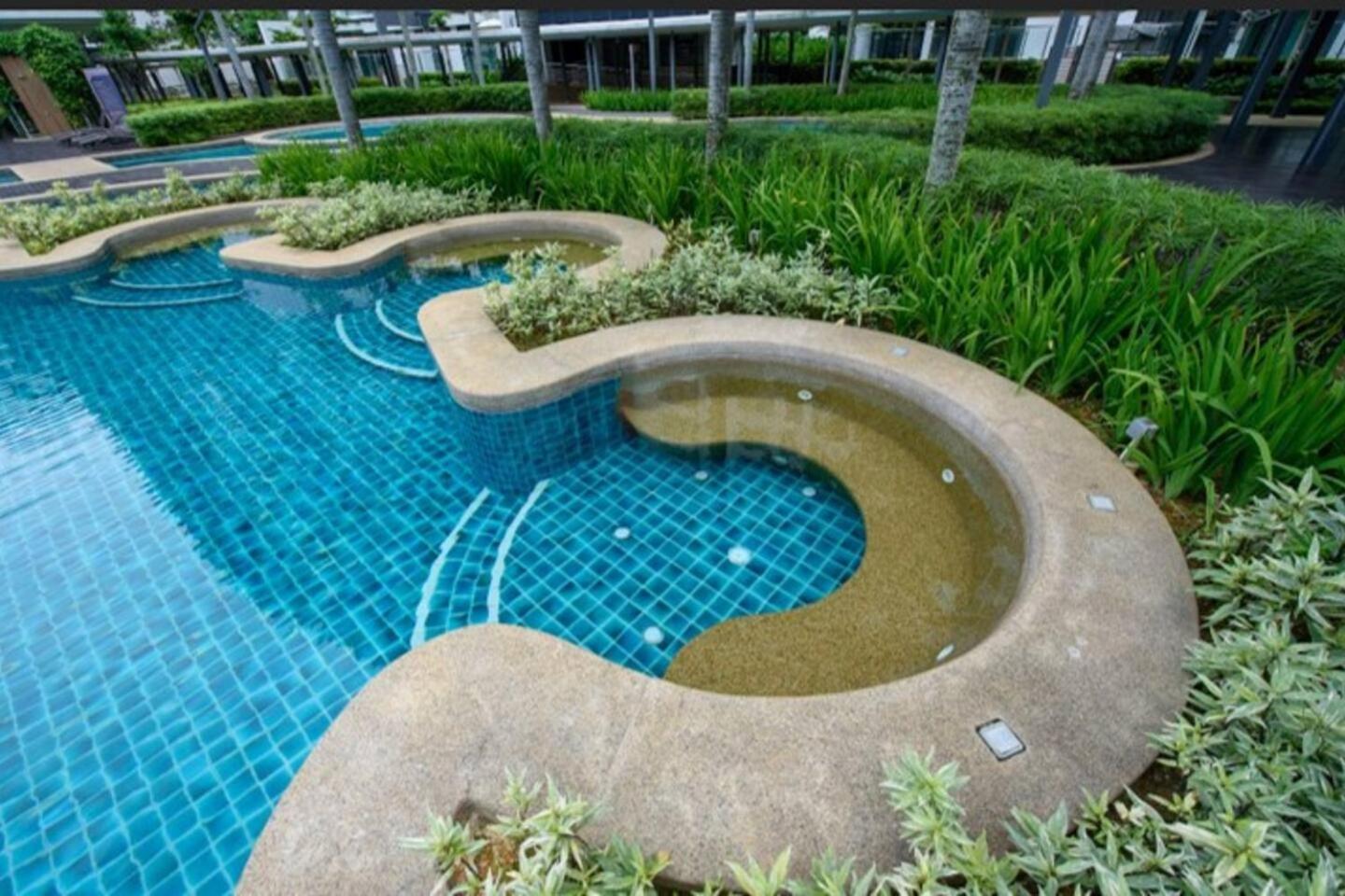 Cozy KL Sunway Velocity Residence for 1-5pax connected to MRT & Malls