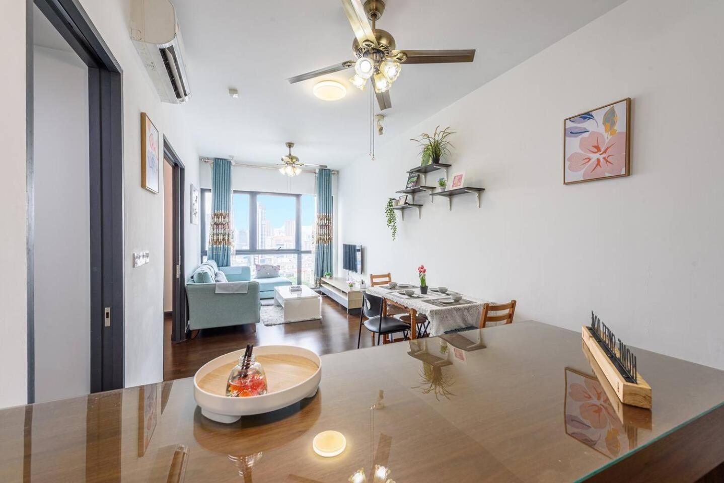 Cozy KL Sunway Velocity Residence for 1-5pax connected to MRT & Malls