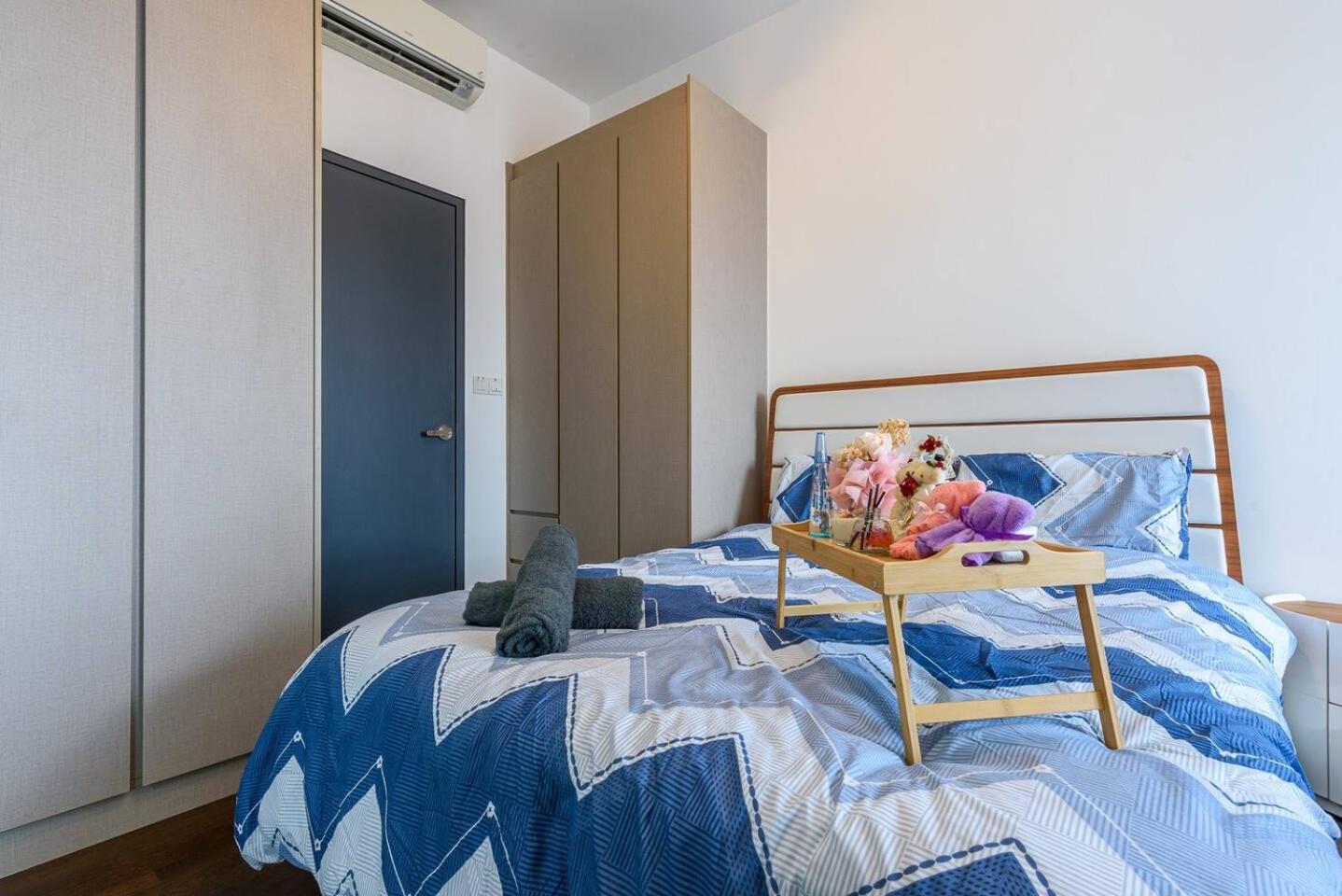 Cozy KL Sunway Velocity Residence for 1-5pax connected to MRT & Malls