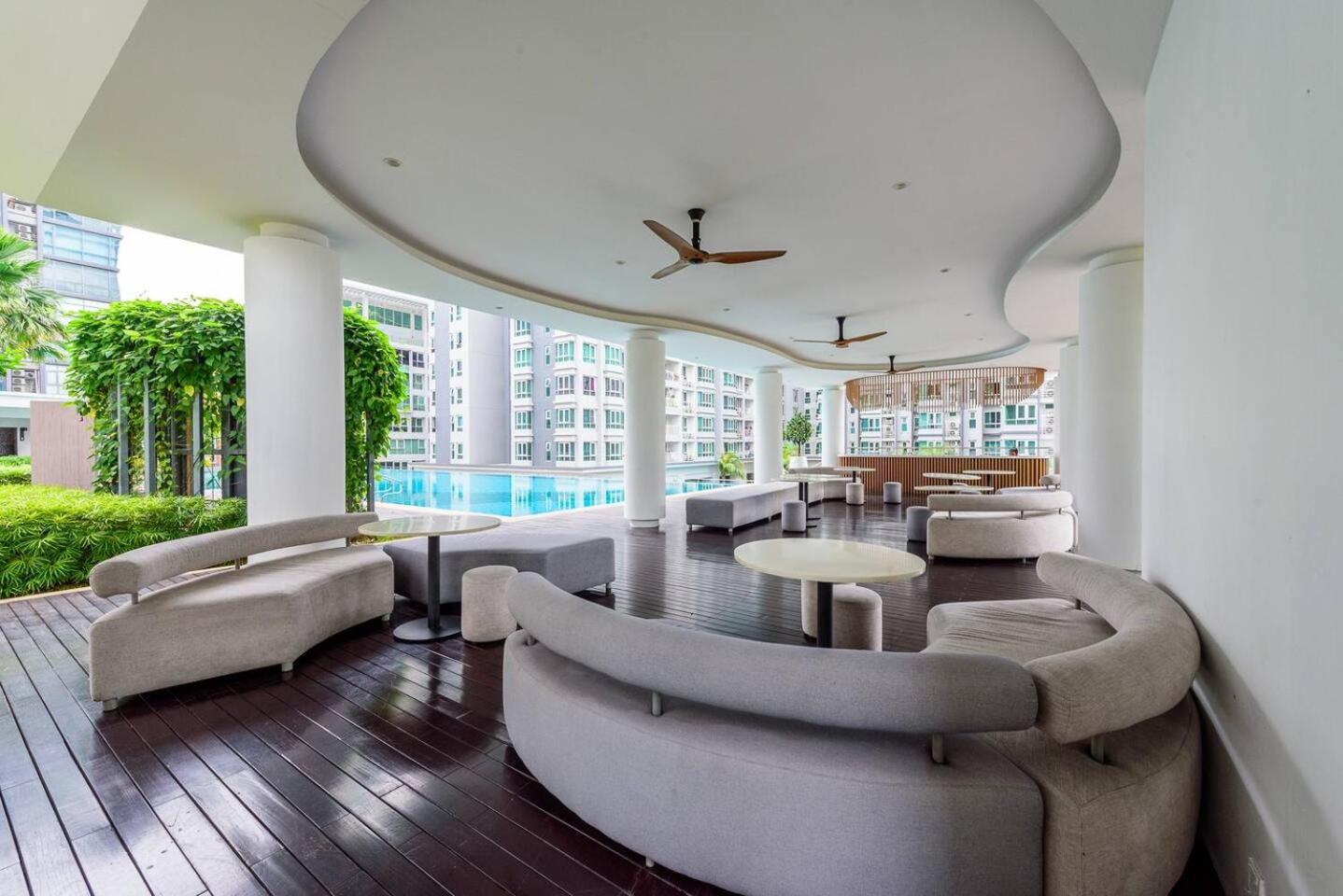 Cozy KL Sunway Velocity Residence for 1-5pax connected to MRT & Malls