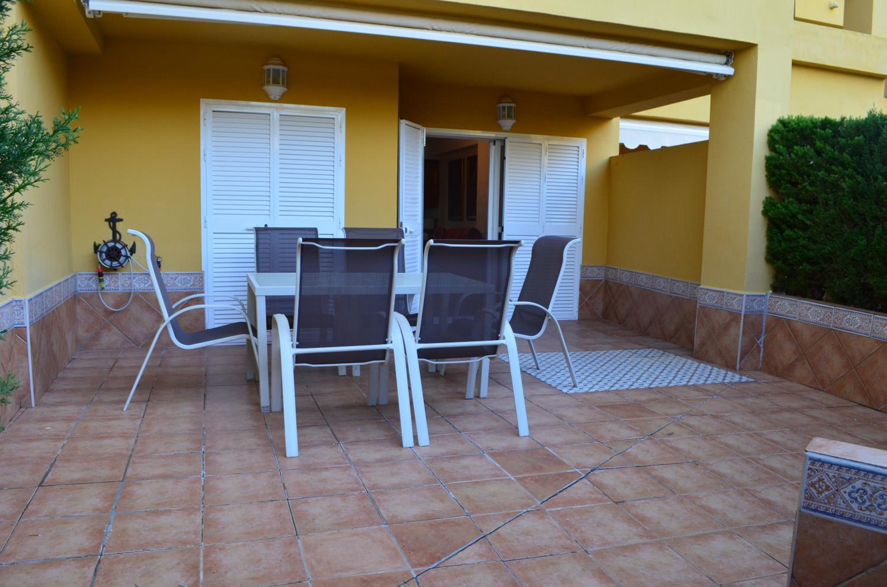 Las Arenas-Islantilla Family Home