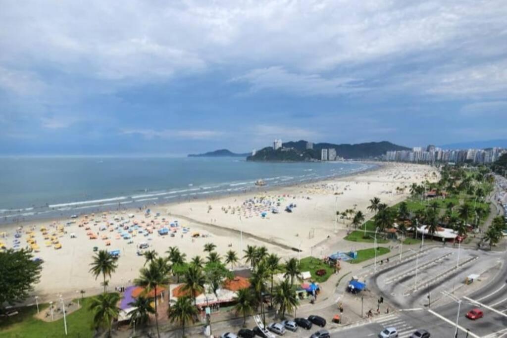 APARTAMENTO EM SANTOS DE FRENTE PARA A PRAIA view 5
