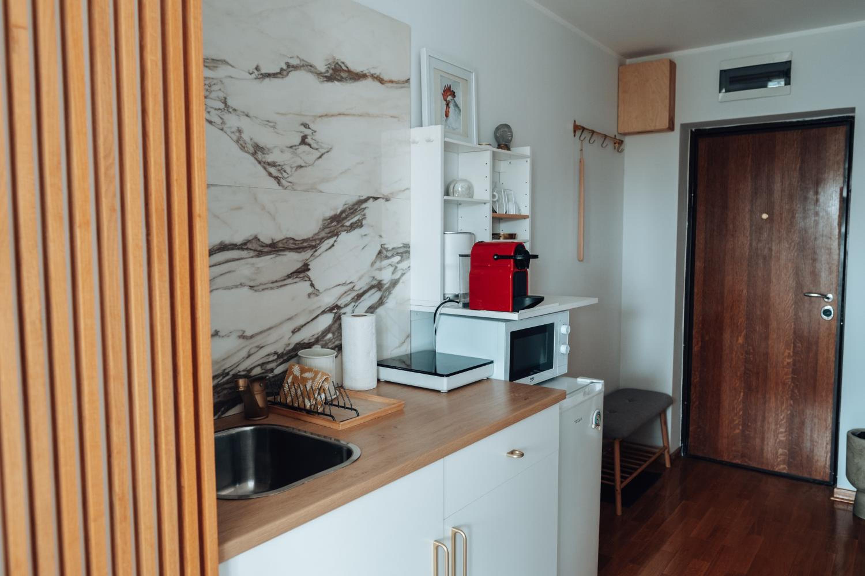 Zeus Nest Apartment view 4