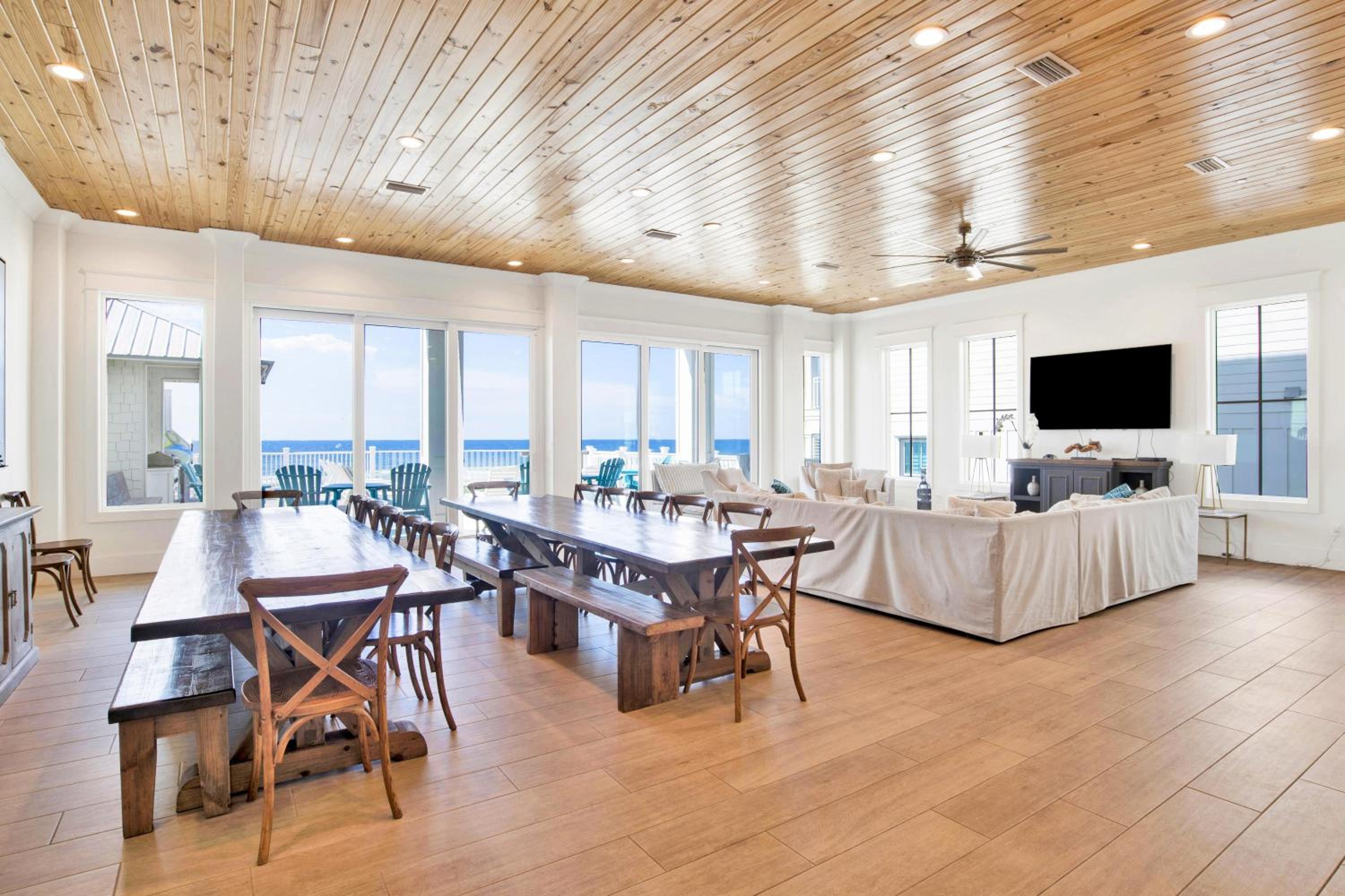 Seaside West 12 Bdrm, 115 Bath, Private Pools, Sleeps 36