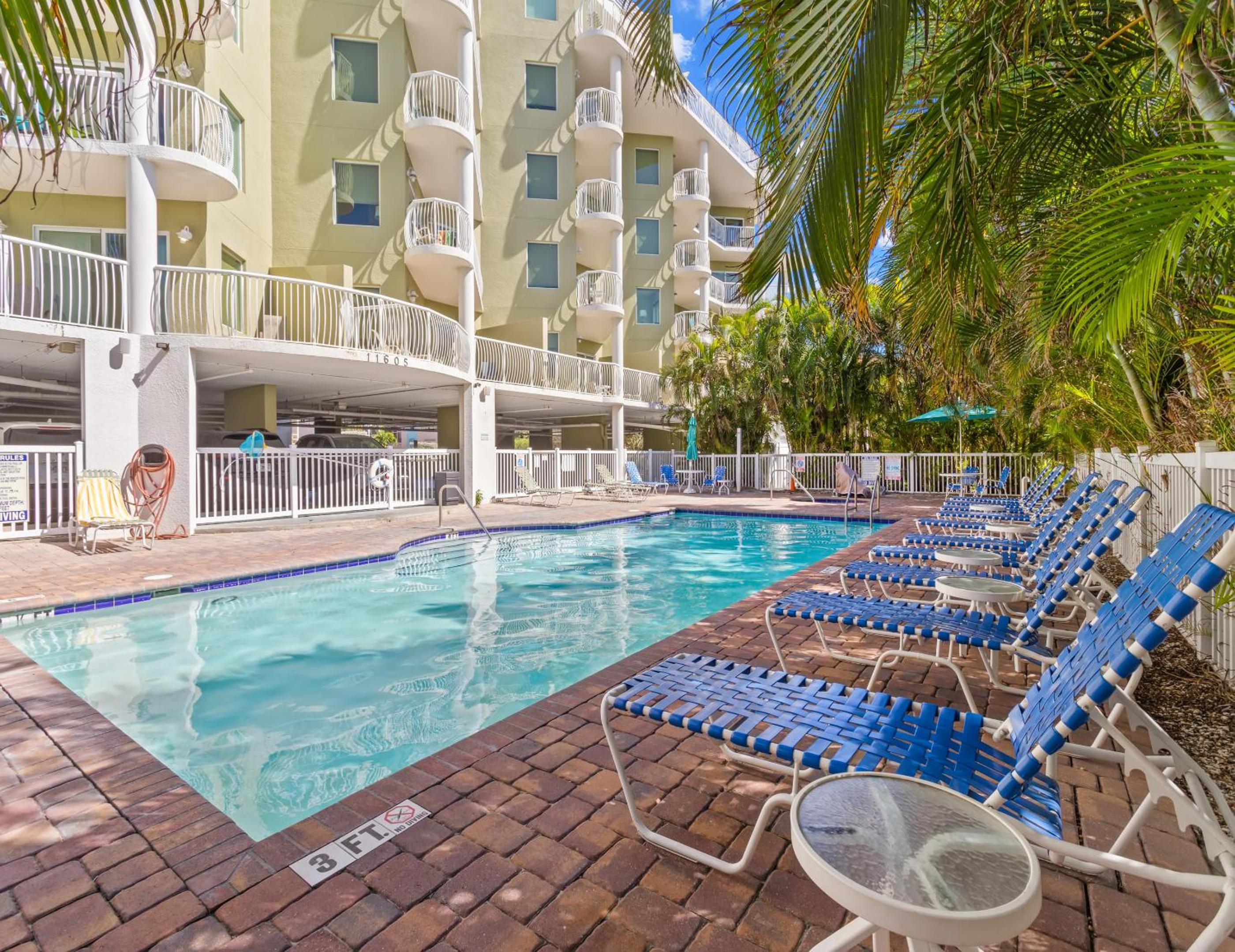 Crystal Palms 207 view 3
