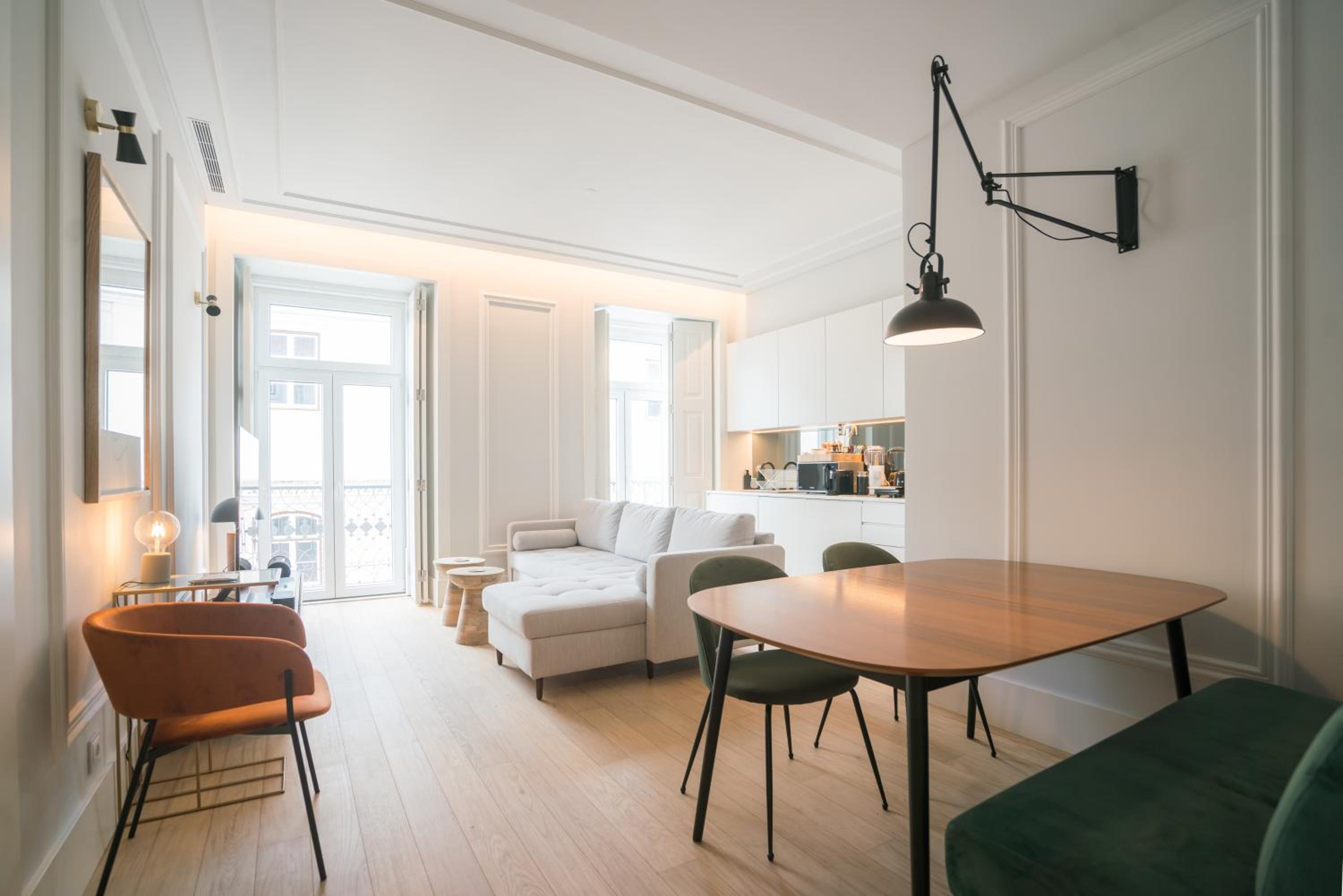 Luxury condo in heart of Baixa-Chiado view 2