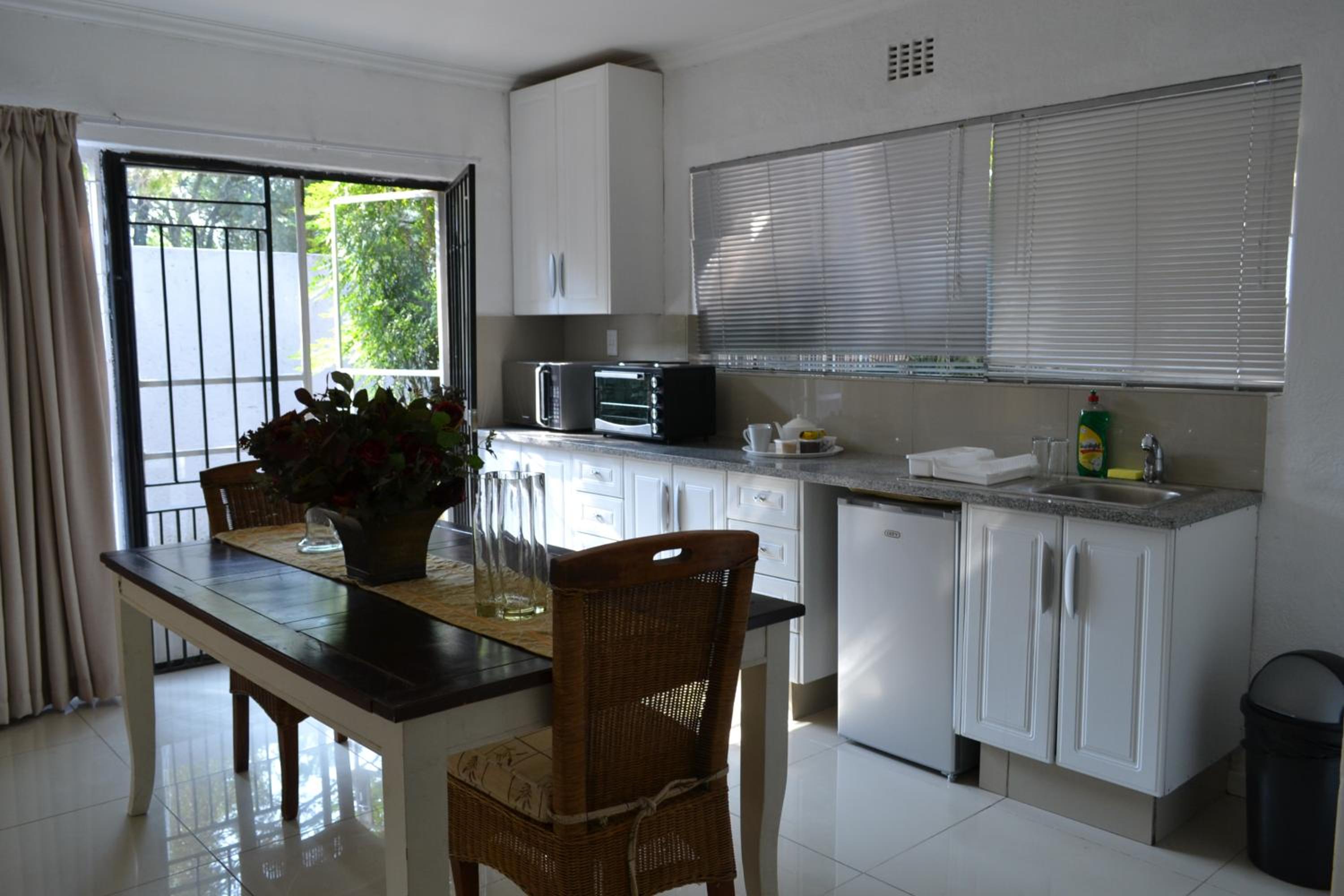 Bryanston Elgin - Cottage 1