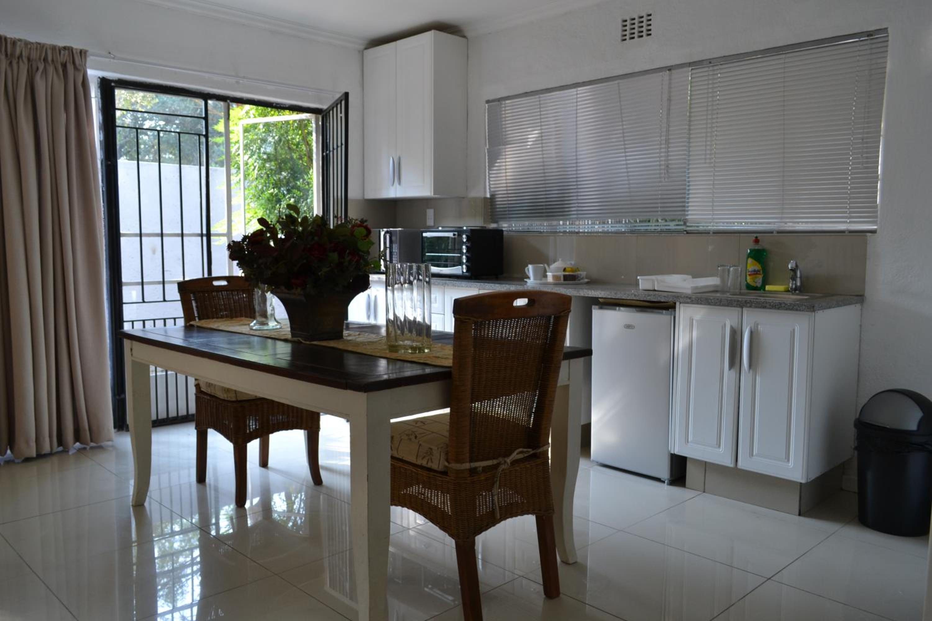 Bryanston Elgin - Cottage 1