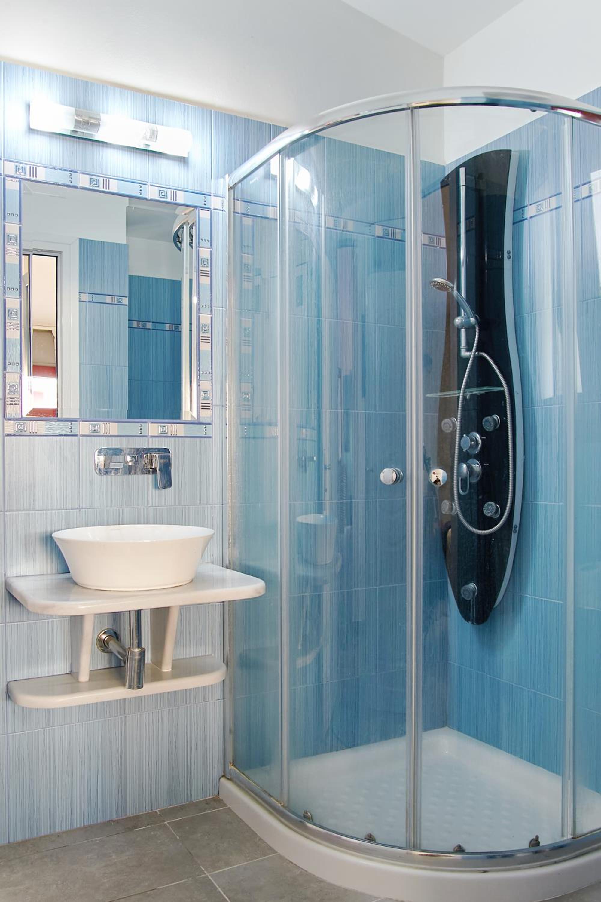 The Bordeaux Door photo 5