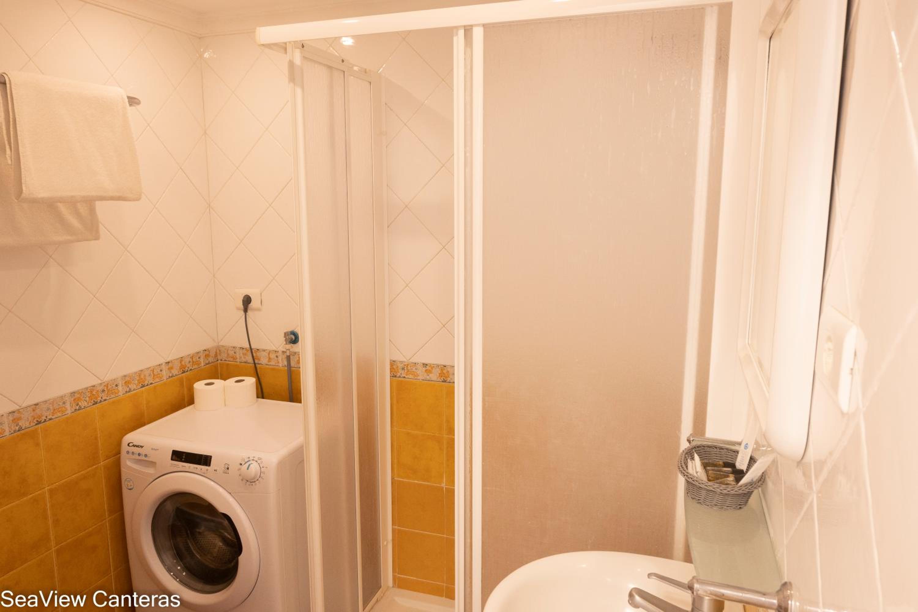 Photo 43