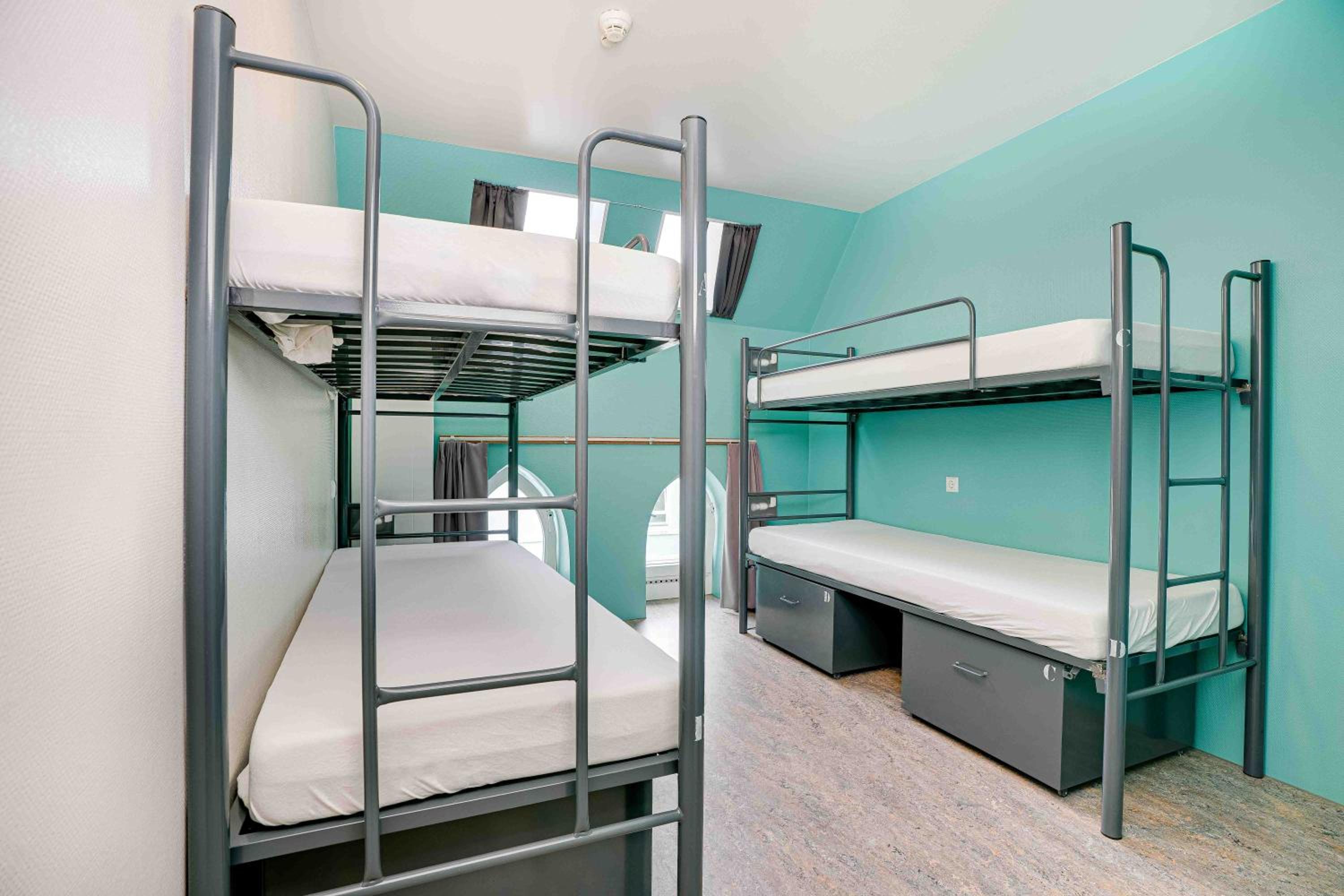 Hans Brinker Hostel Amsterdam