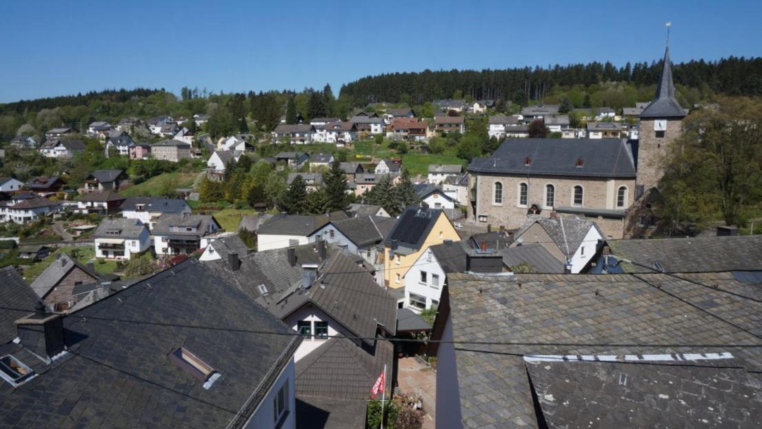 Rustikale alte Fachwerk Burg in Winden bei Nassau