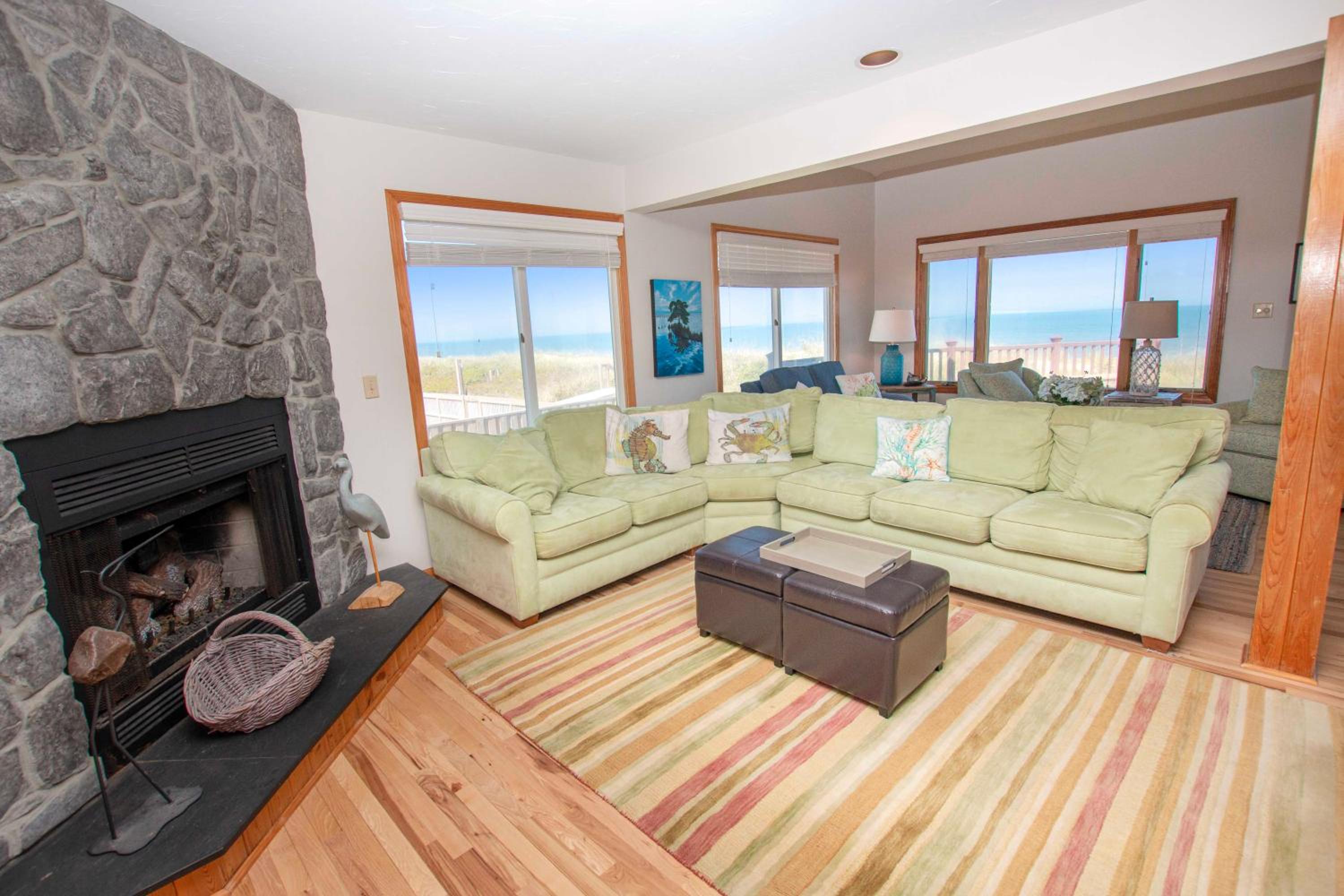 OCEANFRONT, Ocean views, beach walkway, screened porch, O3, Duckaway view 3