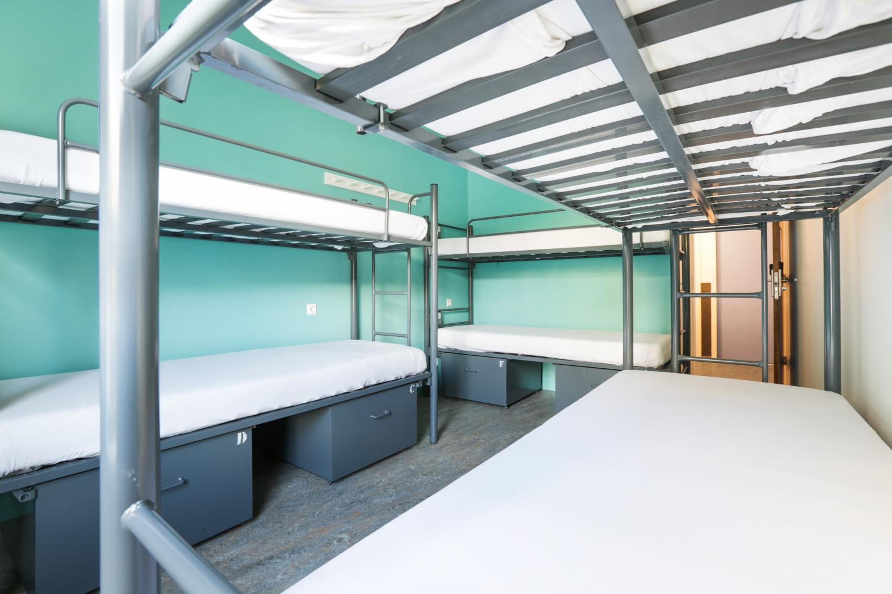 Hans Brinker Hostel Amsterdam