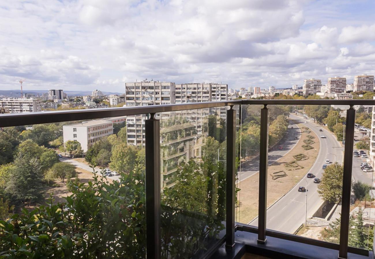 Brand New Modern 1BD Flat with Parking In Chayka by Flat Mаnager
