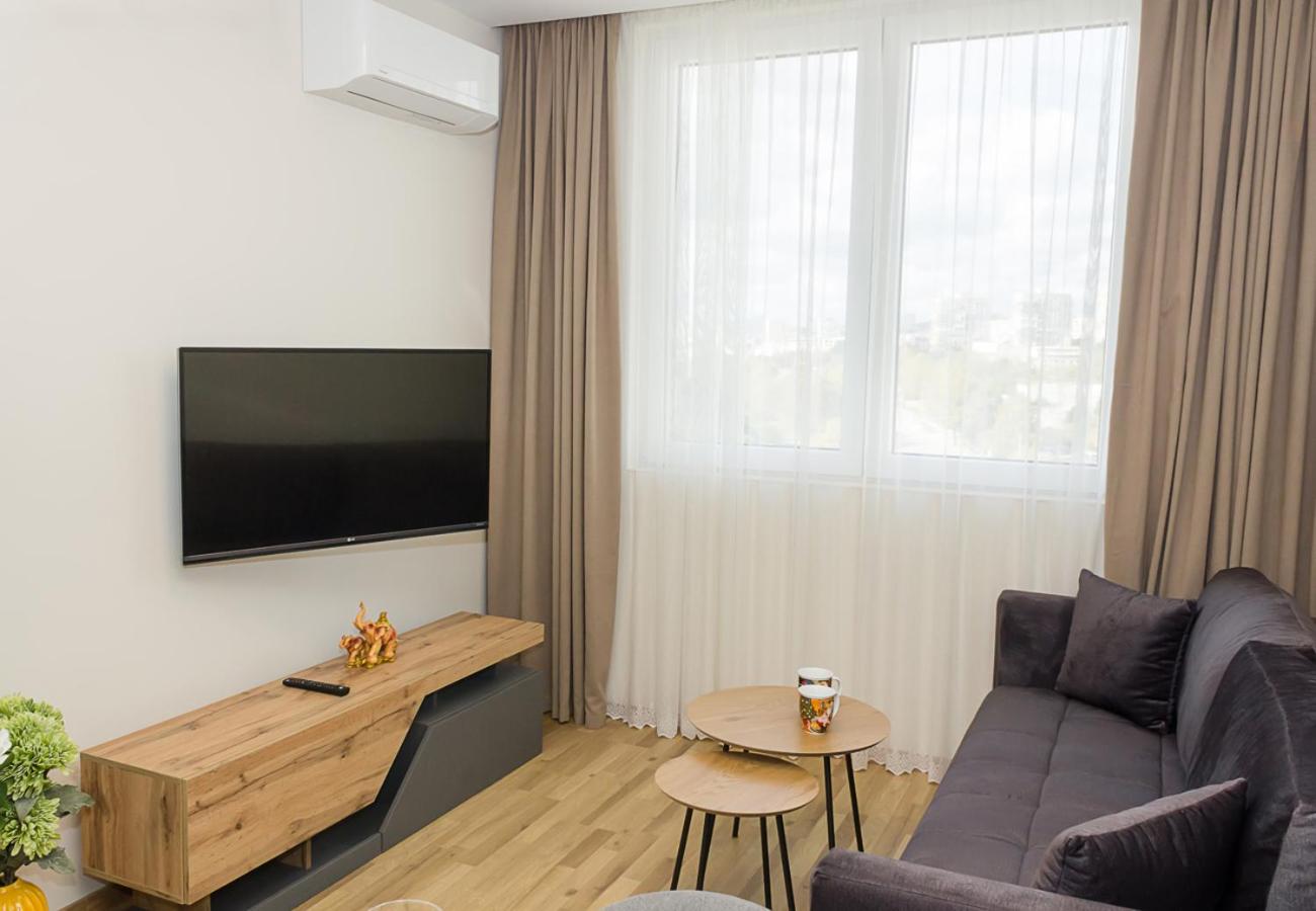 Brand New Modern 1BD Flat with Parking In Chayka by Flat Mаnager