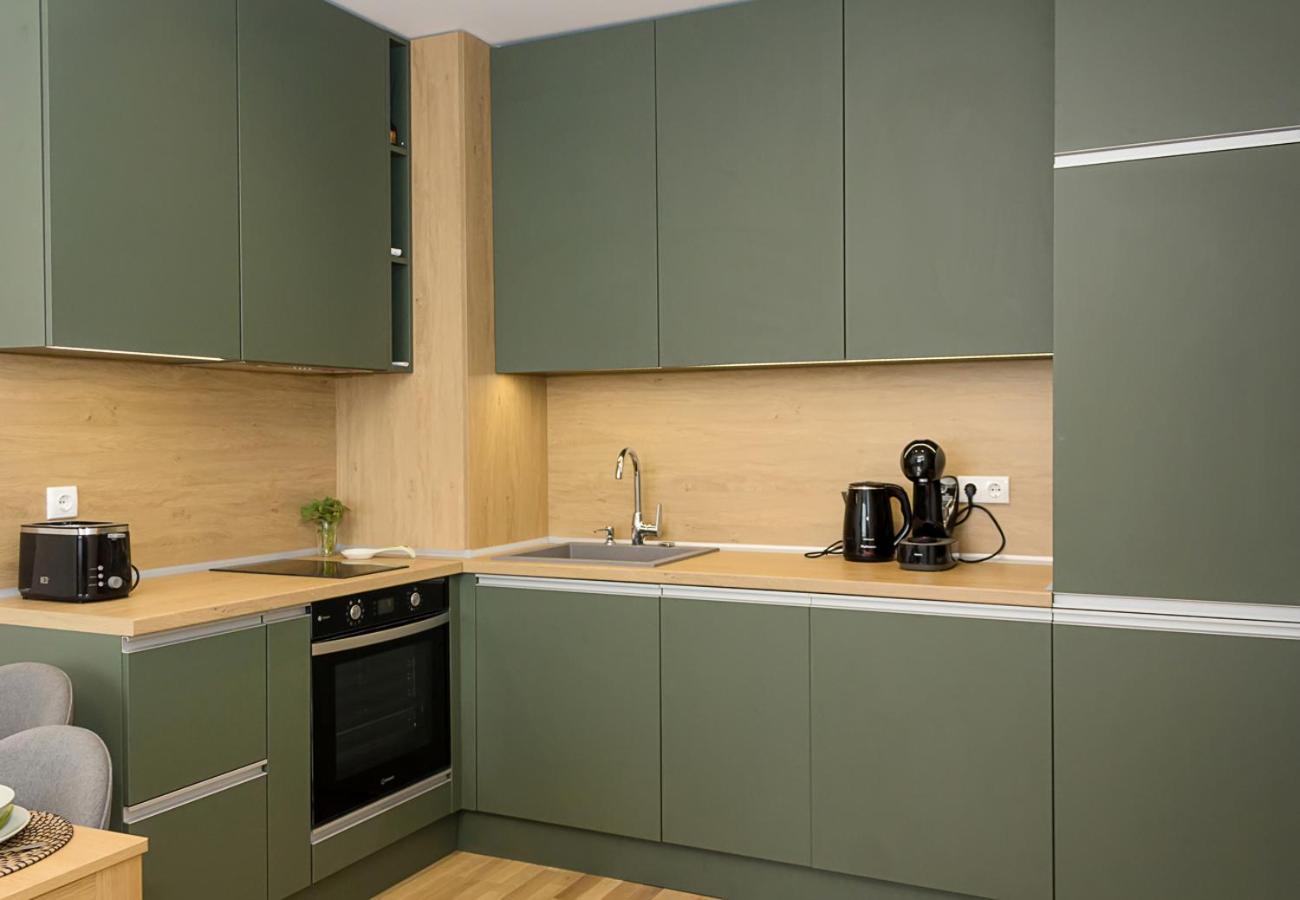 Brand New Modern 1BD Flat with Parking In Chayka by Flat Mаnager