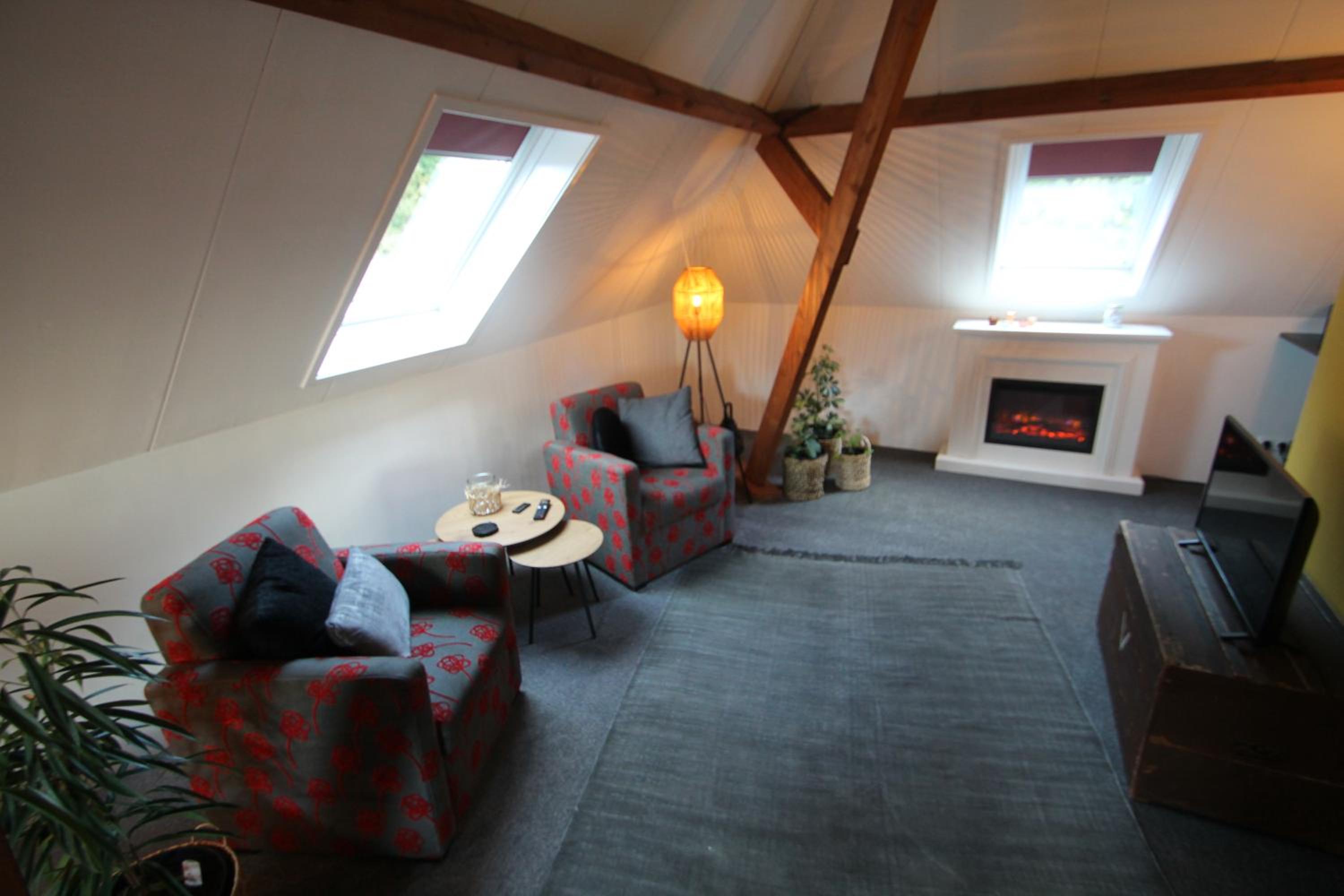 Karin's kruidenhoeve B&B kamer Kamille met Finse sauna view 4