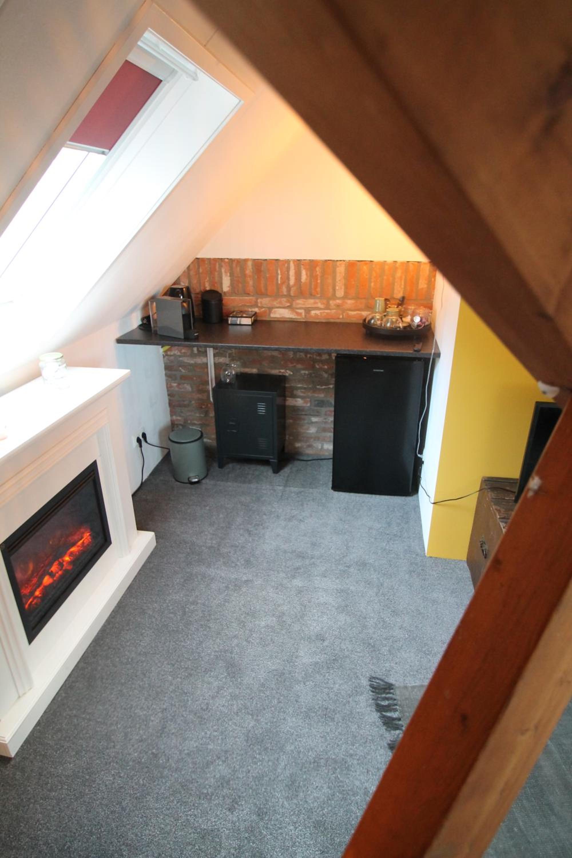 Karin's kruidenhoeve B&B kamer Kamille met Finse sauna view 5