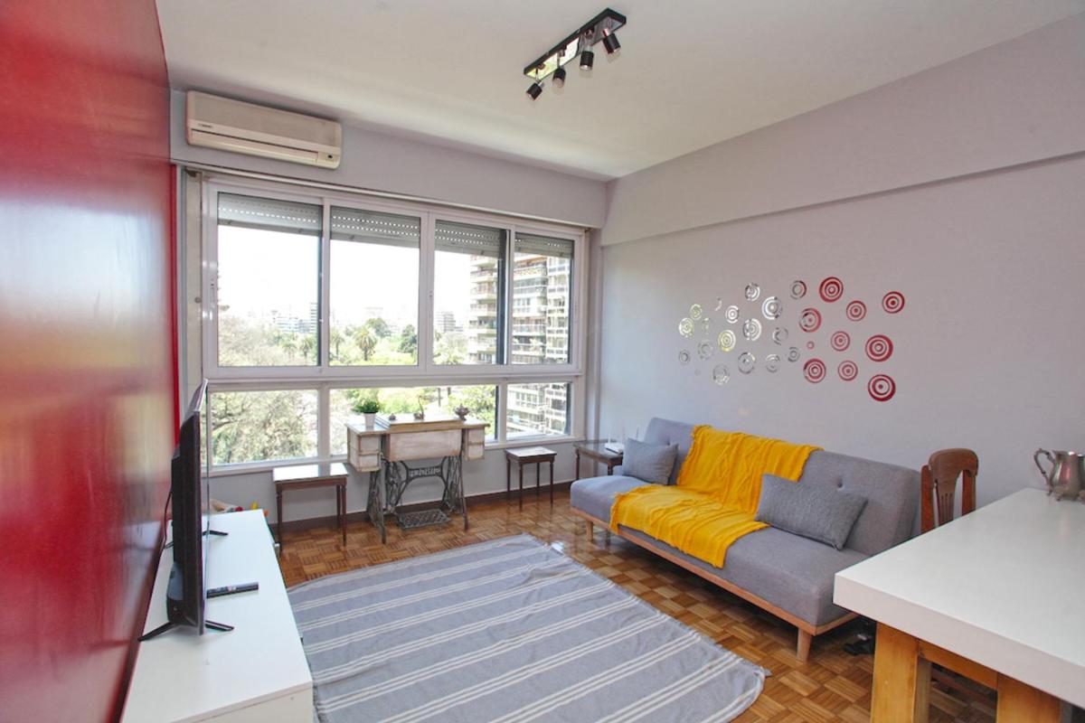 Stylish 3 BR Family Apt in Palermo