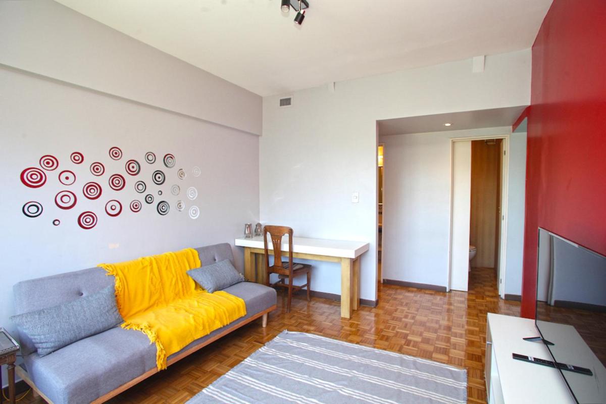 Stylish 3 BR Family Apt in Palermo
