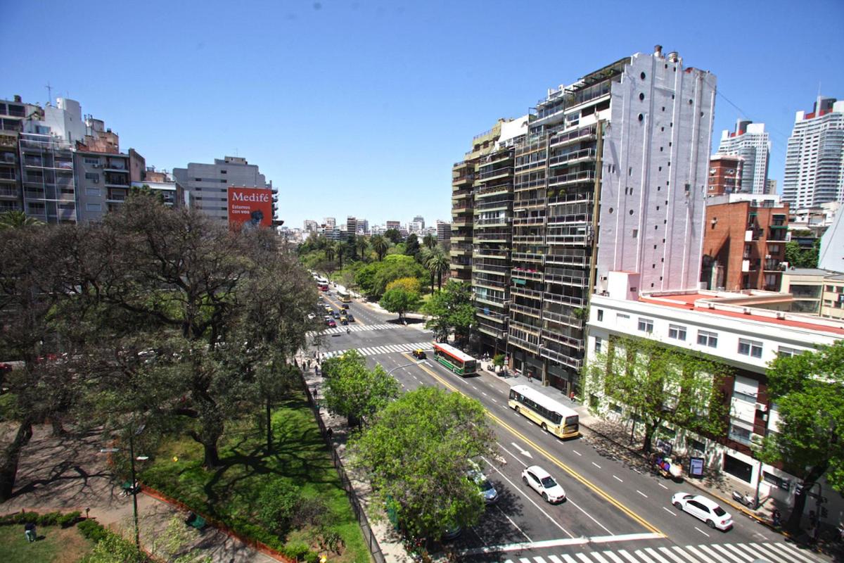 Stylish 3 BR Family Apt in Palermo
