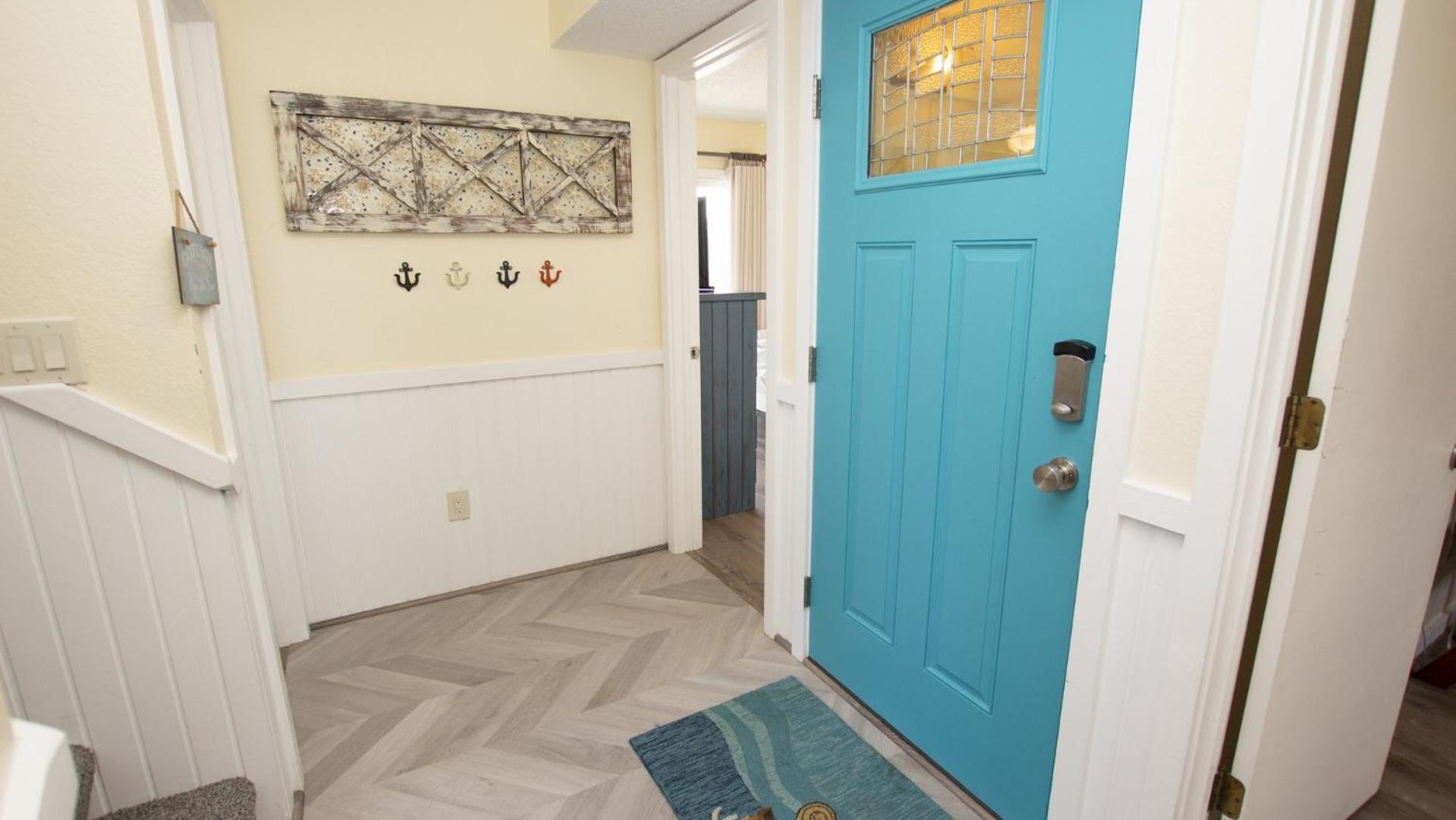 Oceanside, Private Pool, Hot Tub, Screened Porch, Close to Beach! OH81, Lazy Daisy