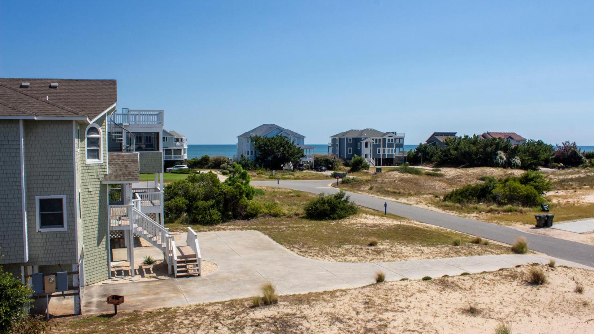 Oceanside, Private Pool, Hot Tub, Screened Porch, Close to Beach! OH81, Lazy Daisy