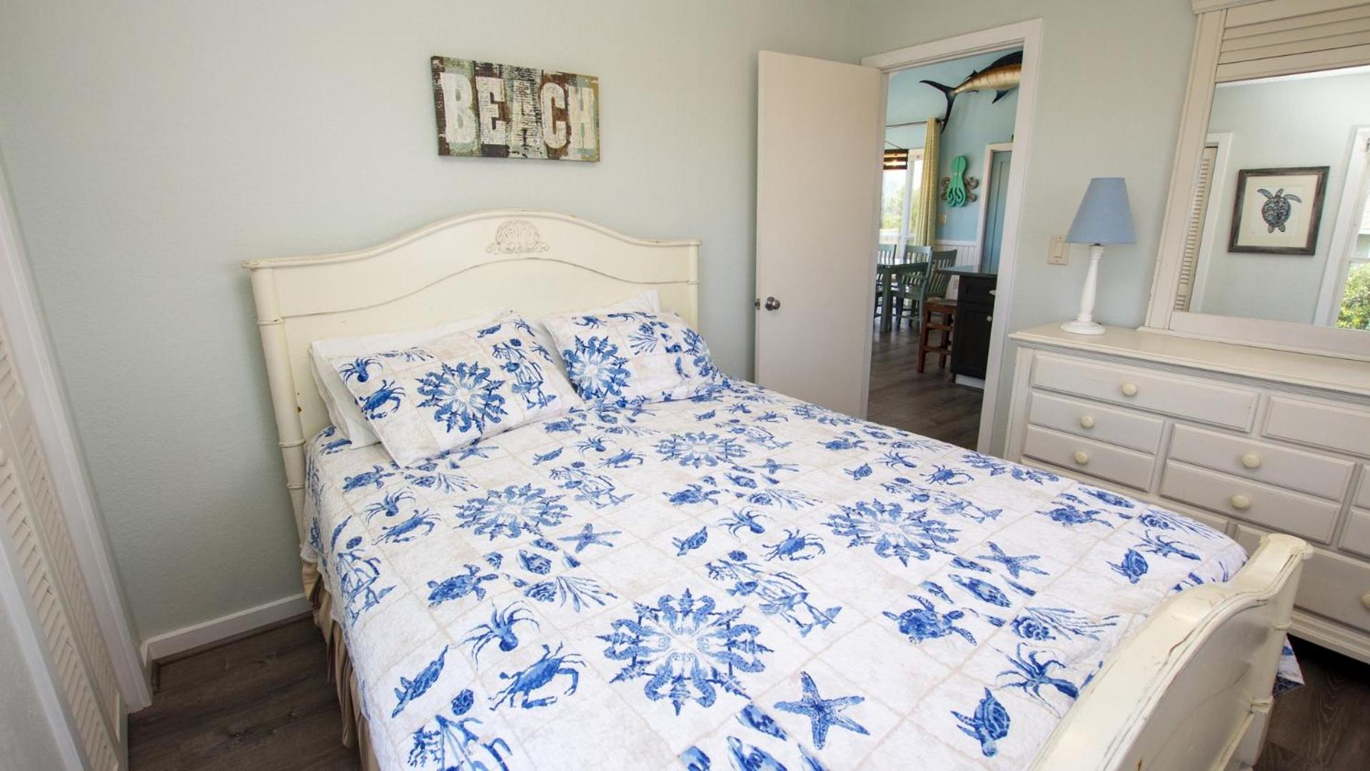 Oceanside, Private Pool, Hot Tub, Screened Porch, Close to Beach! OH81, Lazy Daisy