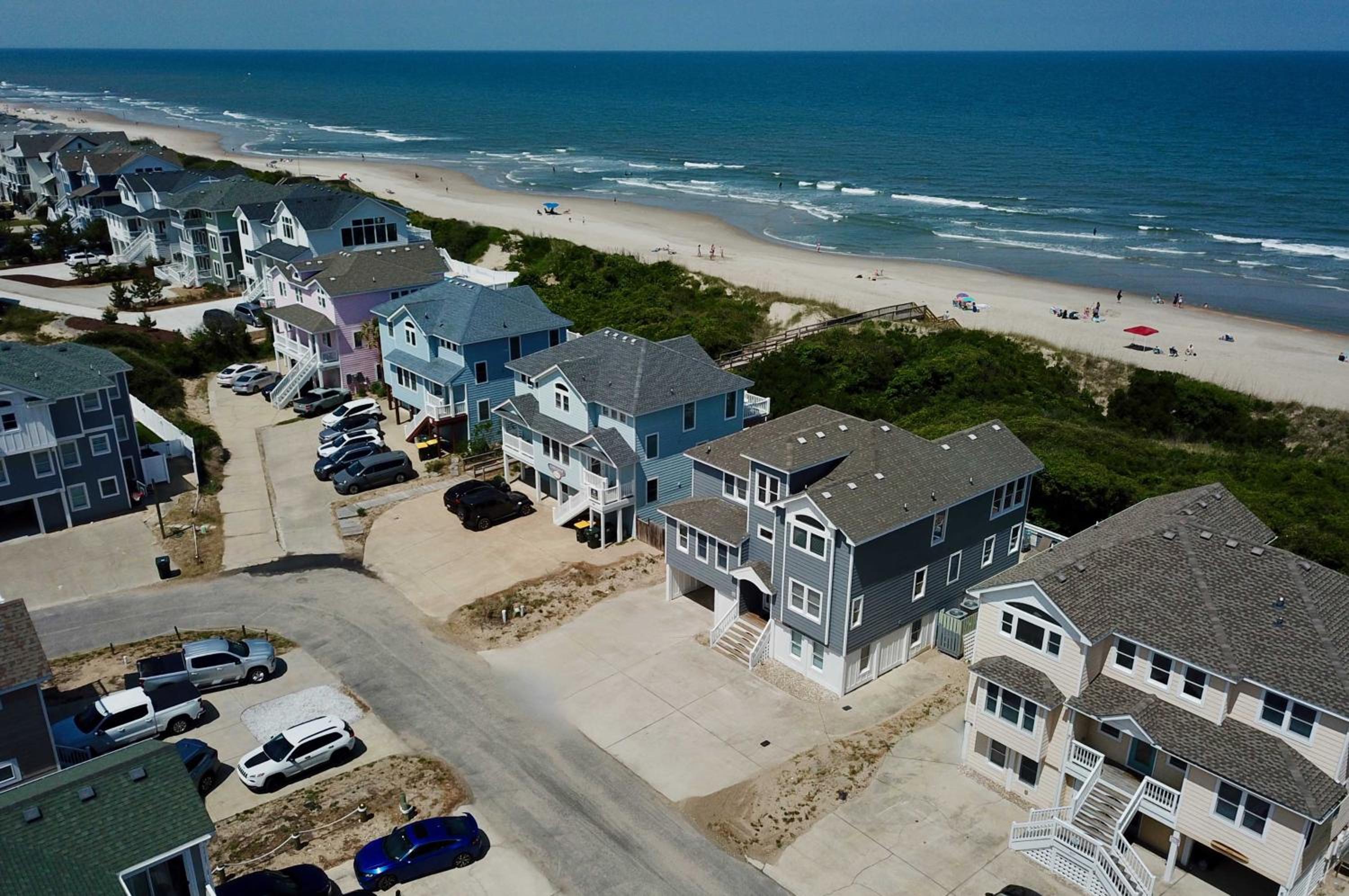 OCEANFRONT, Theater, Rec Room, Ocean Views, Pool! OL76, Corollabunga view 2