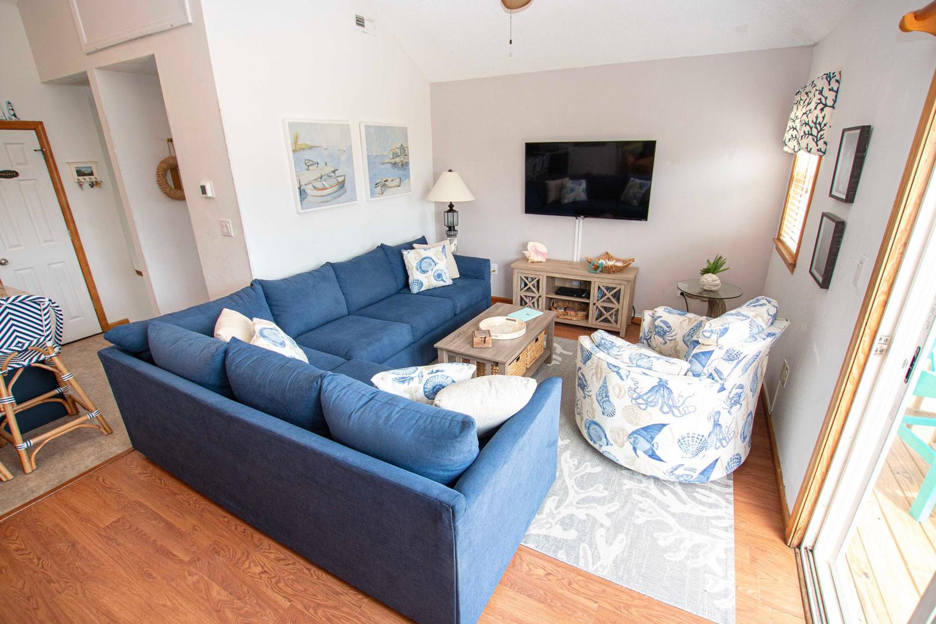 Oceanside, Private Pool, Close to the beach! OS1F, La Maison de la Mer view 5