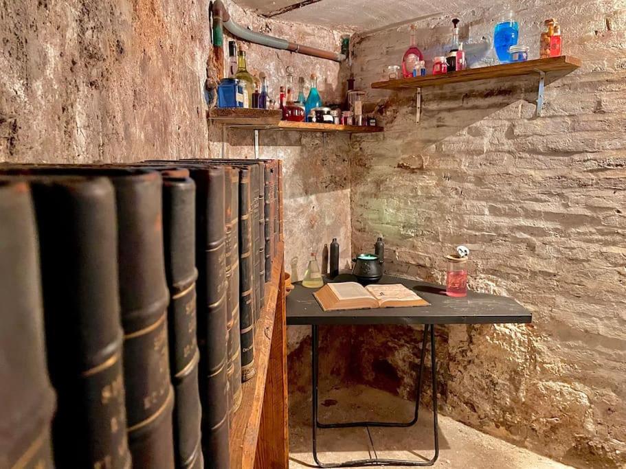 Repaire du sorcier, escape game, nuit atypique