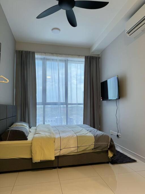 Cozy Sky Trees Bukit Indah Netflix and Amenities B06