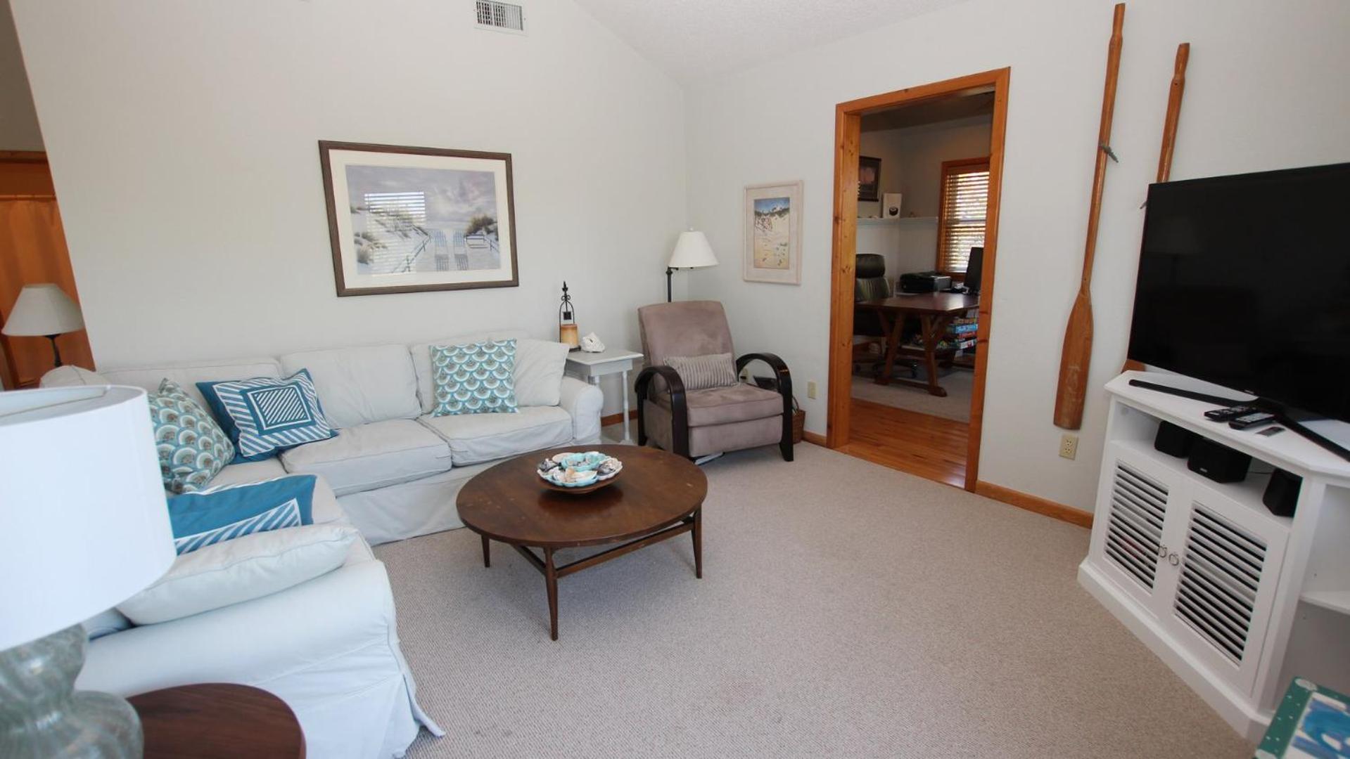 OS2C, Woodhaven- Oceanside, Quiet Area, Sunroom, 615 ft to Beach Access