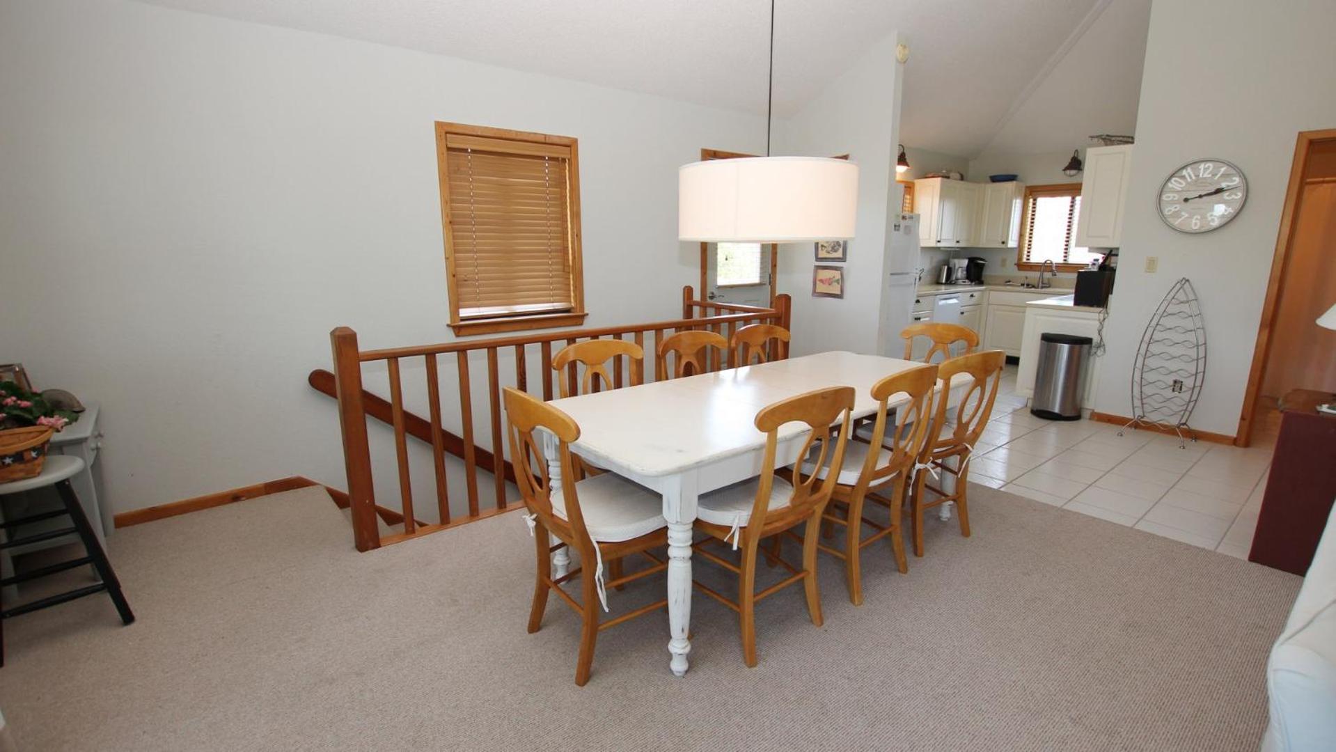 OS2C, Woodhaven- Oceanside, Quiet Area, Sunroom, 615 ft to Beach Access
