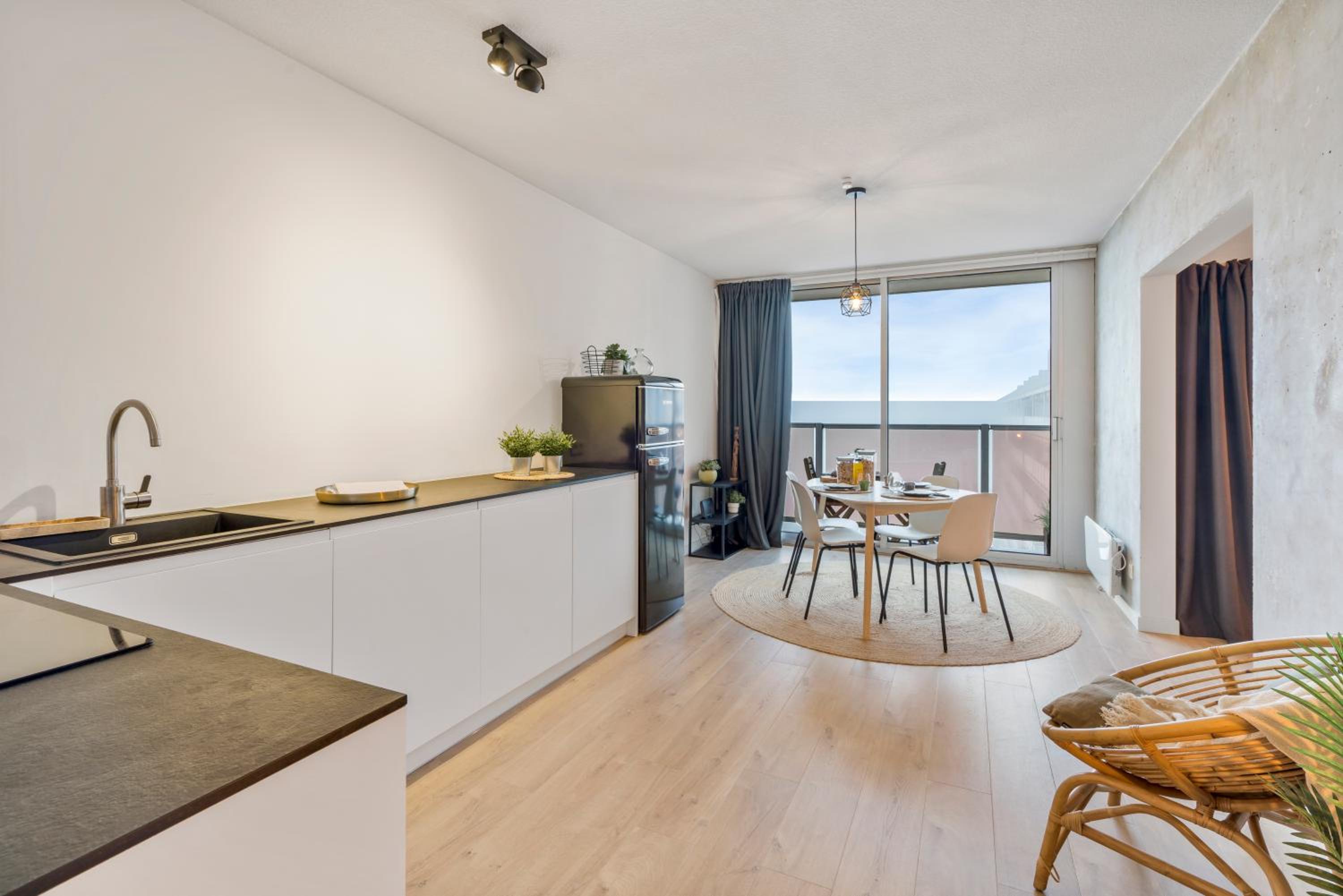 Sandy View - spacious studio flat near the beach