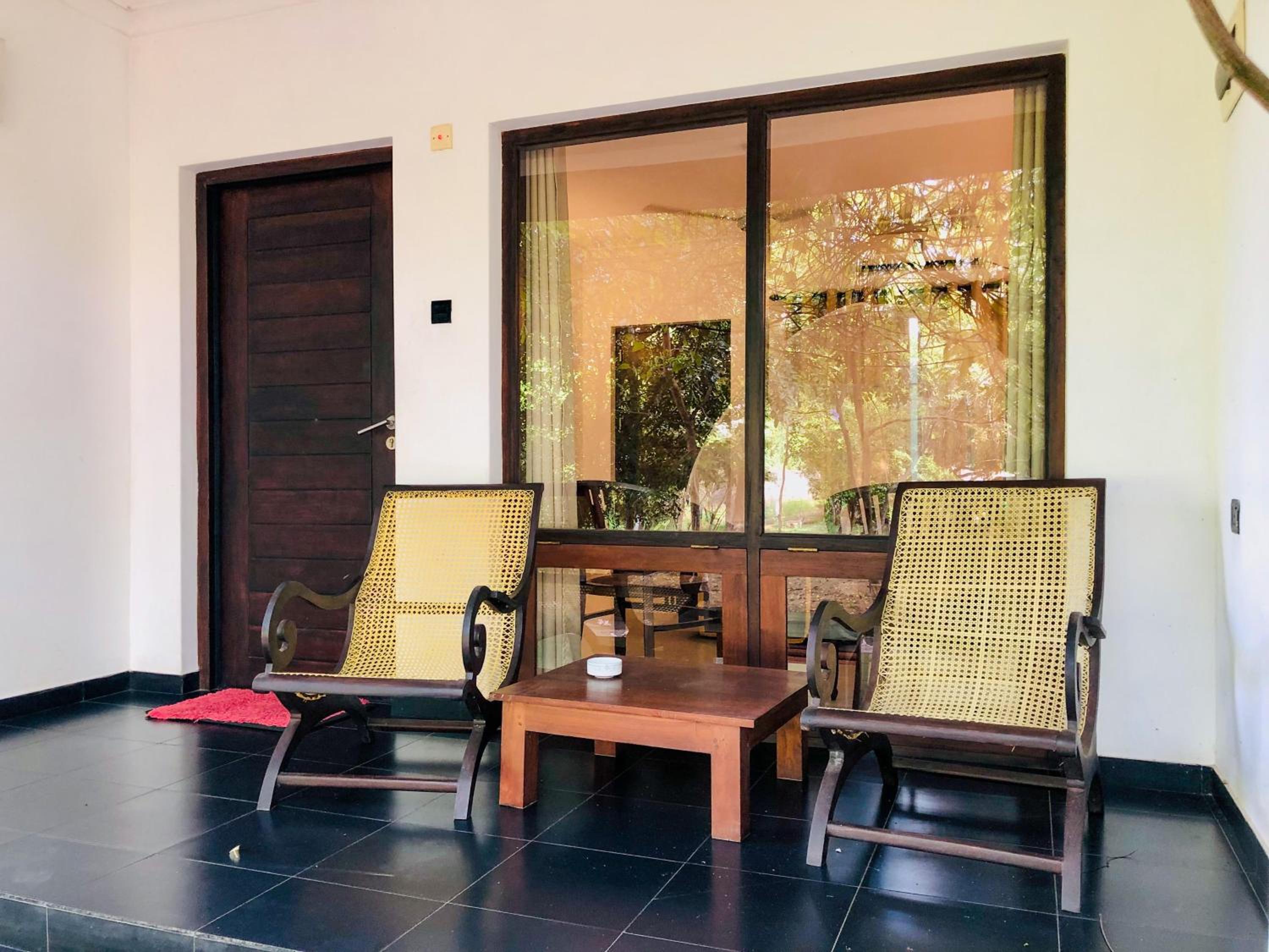 Dambulla Rock Arch view 3