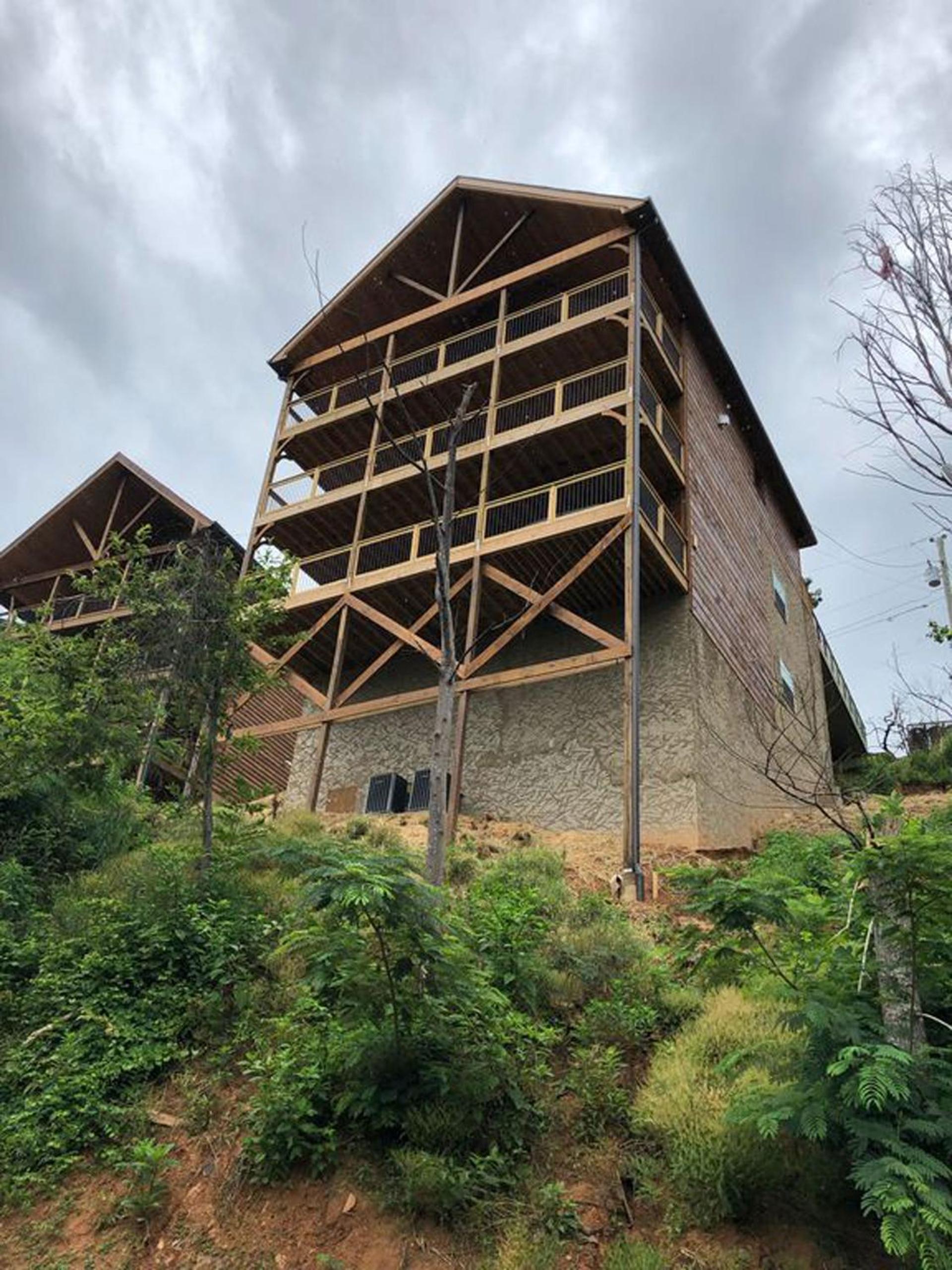 Mountain Haven - Relax & enjoy AMAZING 180 Degree Views of Mt LeConte view 3
