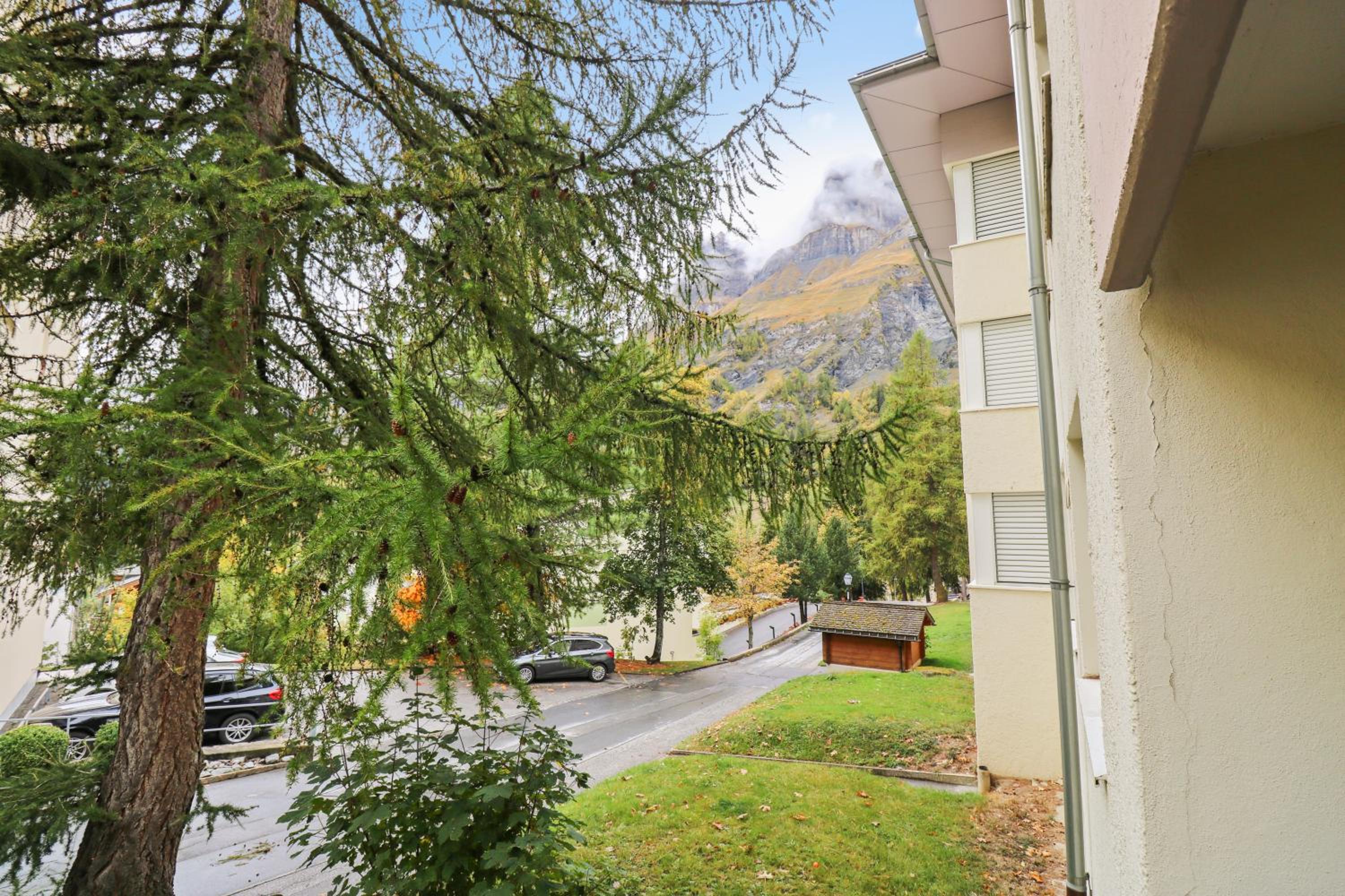 Studio chaleureux avec vue sur les montagnes